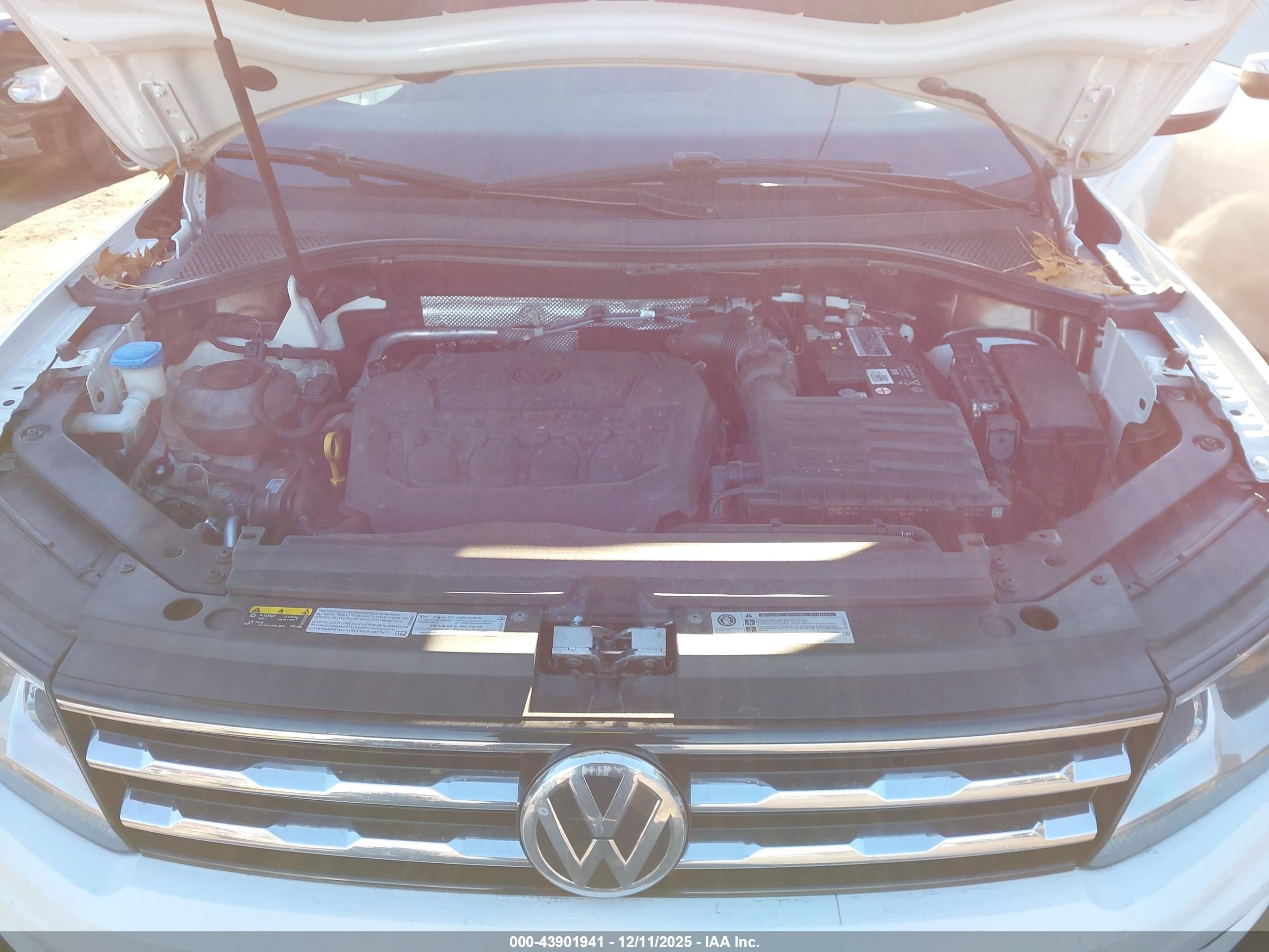 VOLKSWAGEN TIGUAN image 10