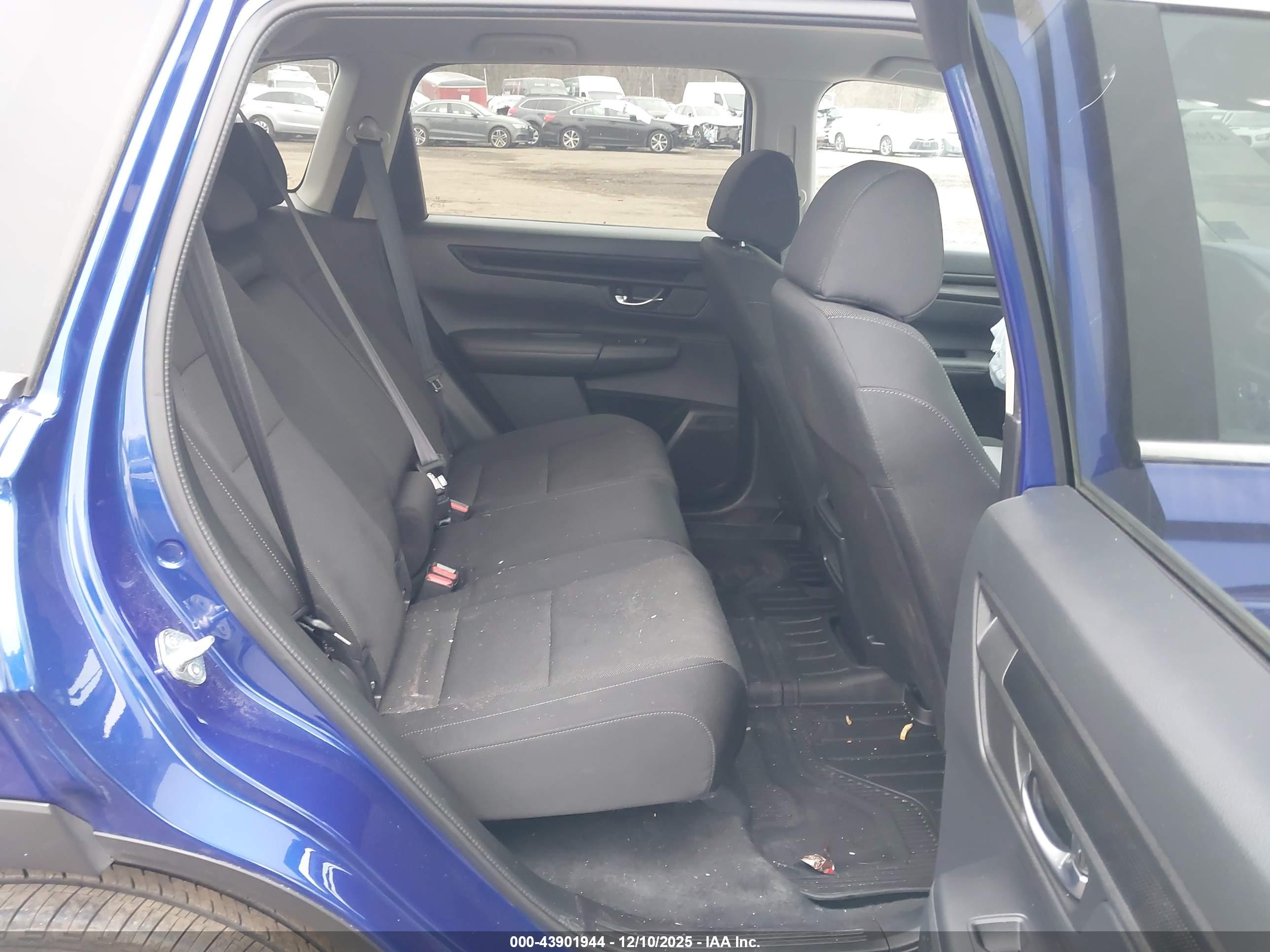 HONDA CR-V image 8