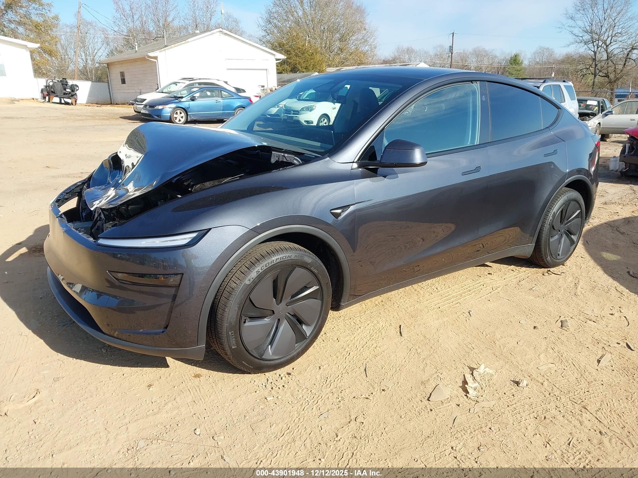 TESLA MODEL image 2