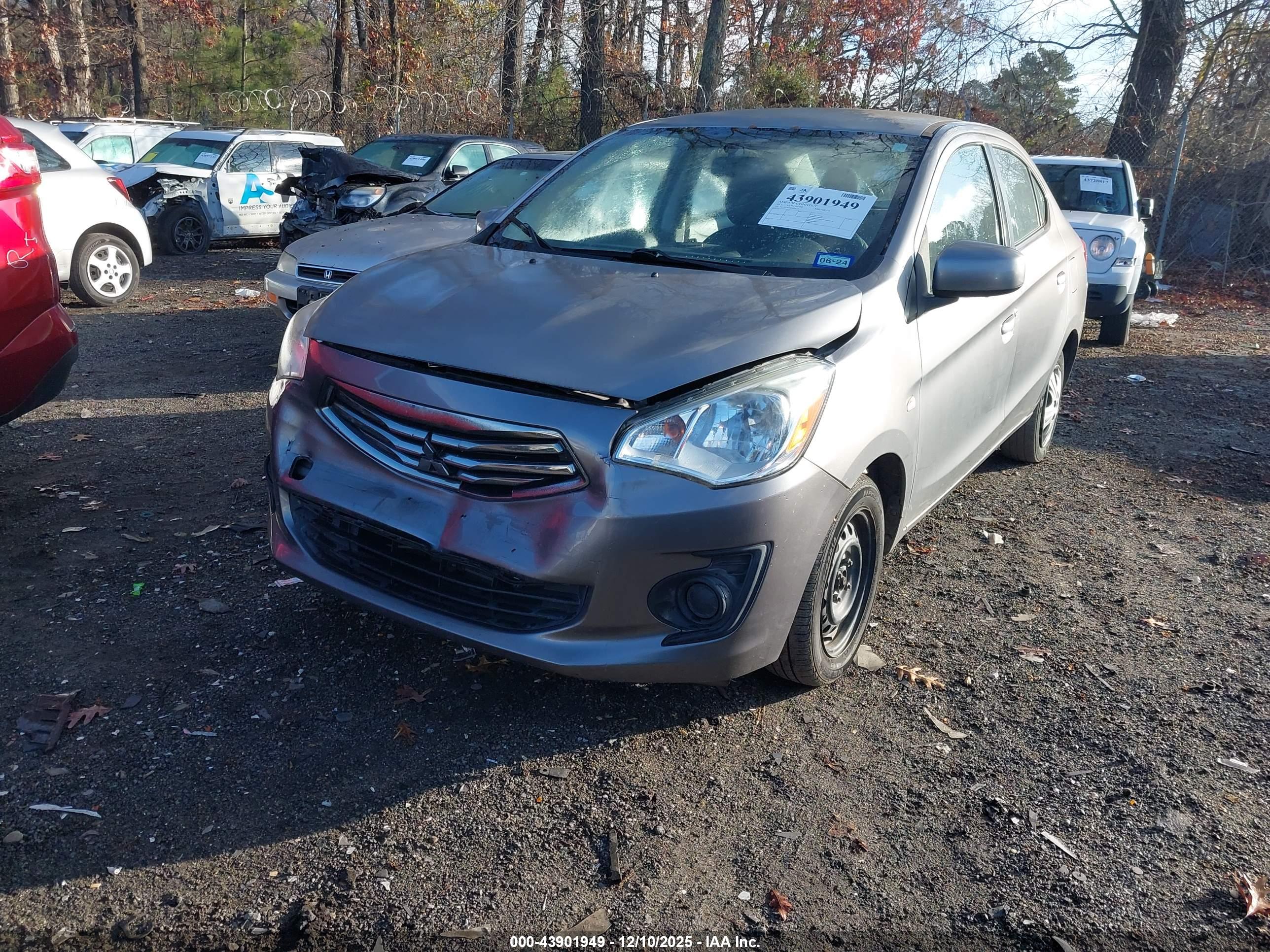 MITSUBISHI MIRAGE image 2