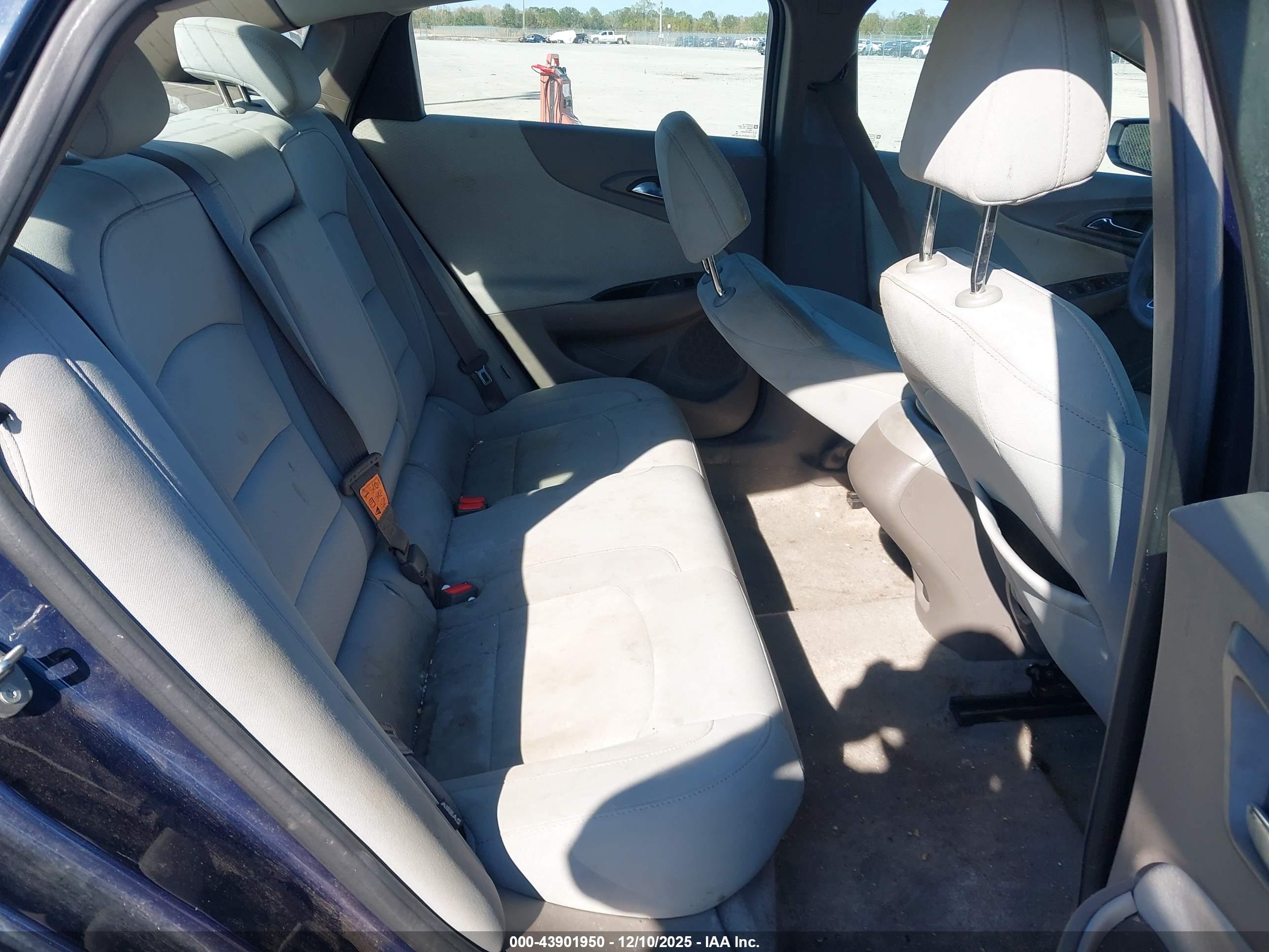CHEVROLET MALIBU image 8
