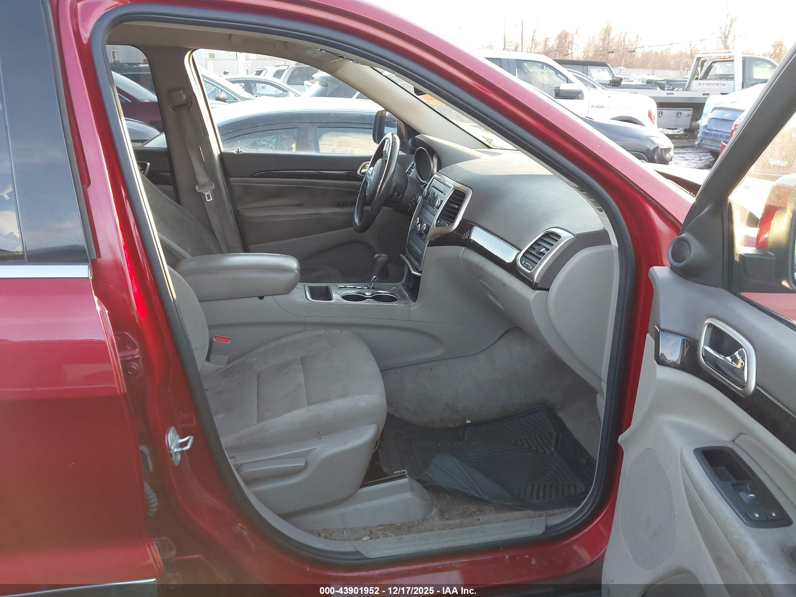 JEEP GRAND image 5
