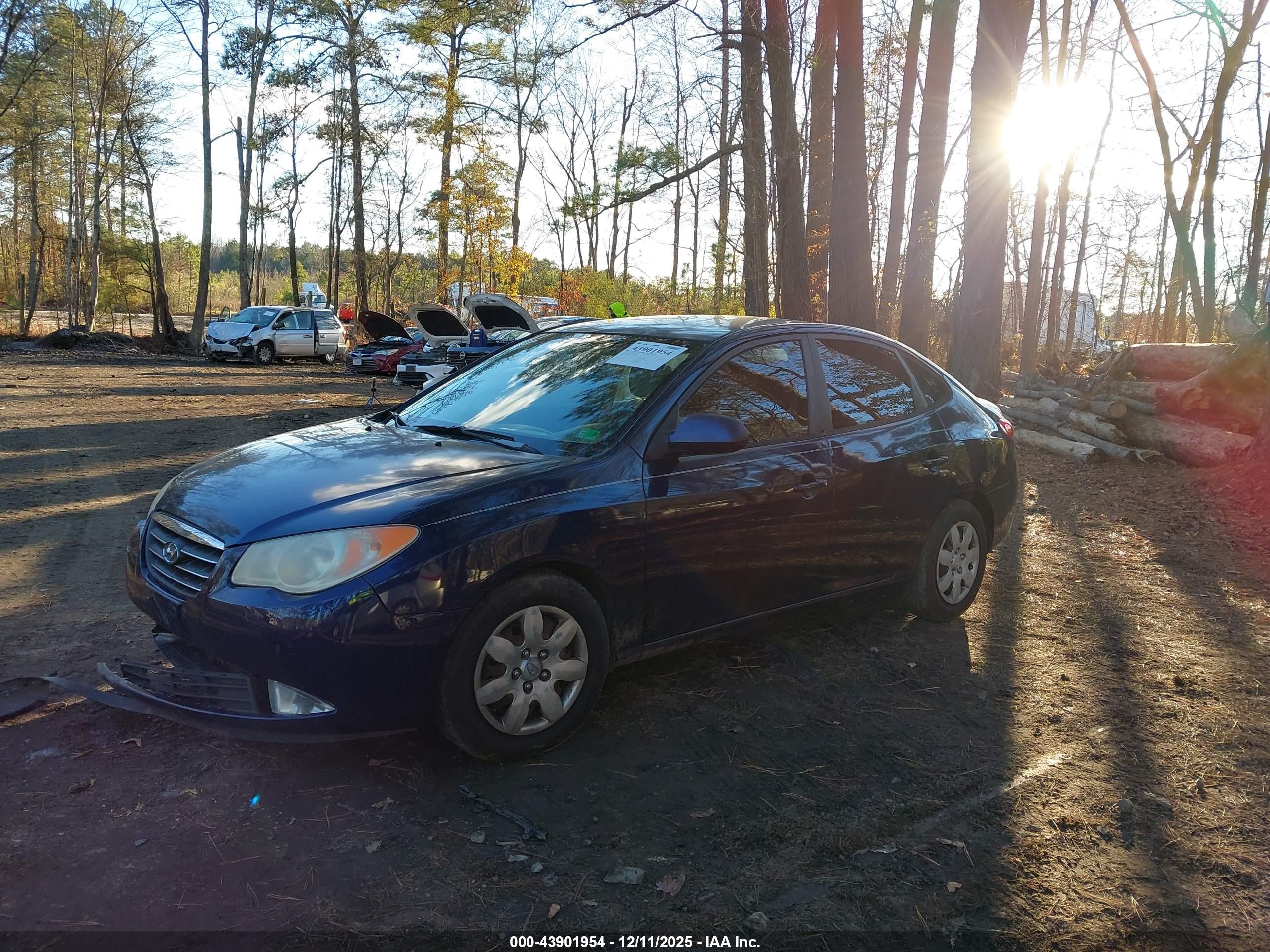 HYUNDAI ELANTRA image 2