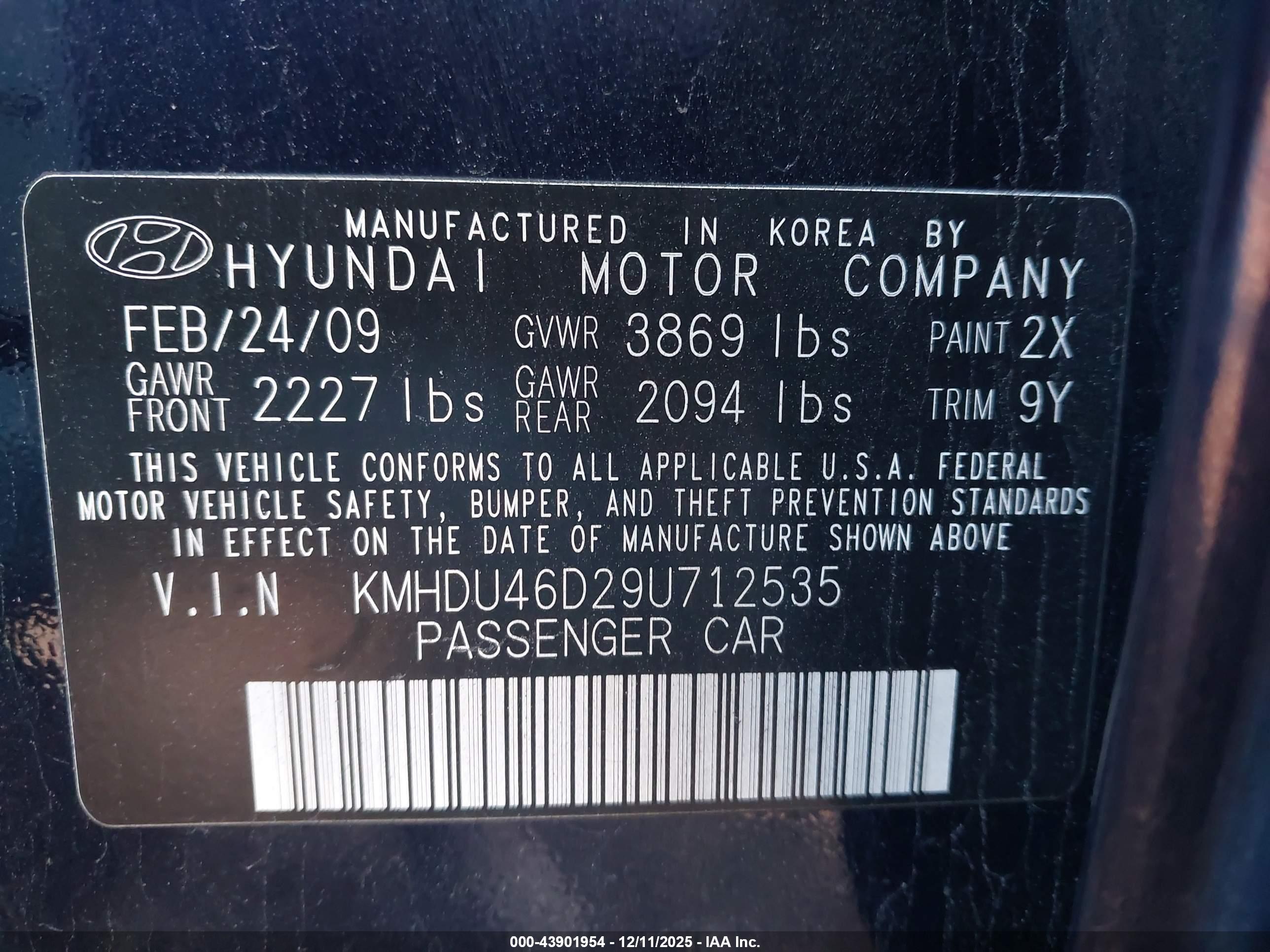 HYUNDAI ELANTRA image 9
