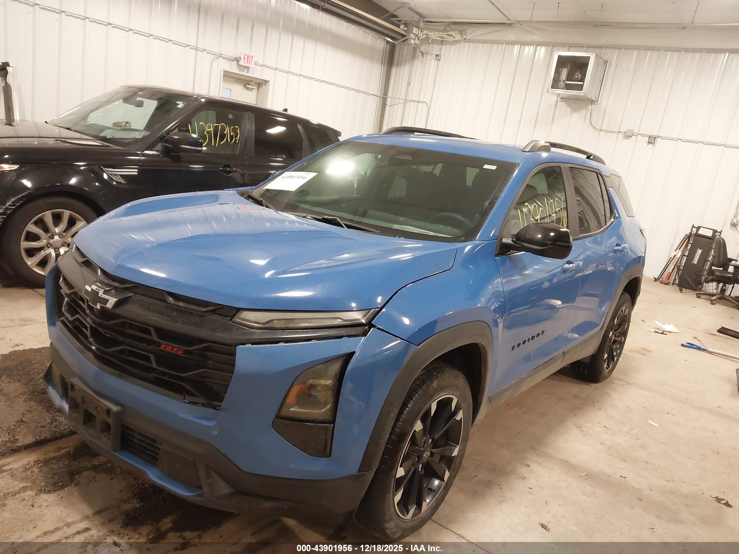 CHEVROLET EQUINOX image 2