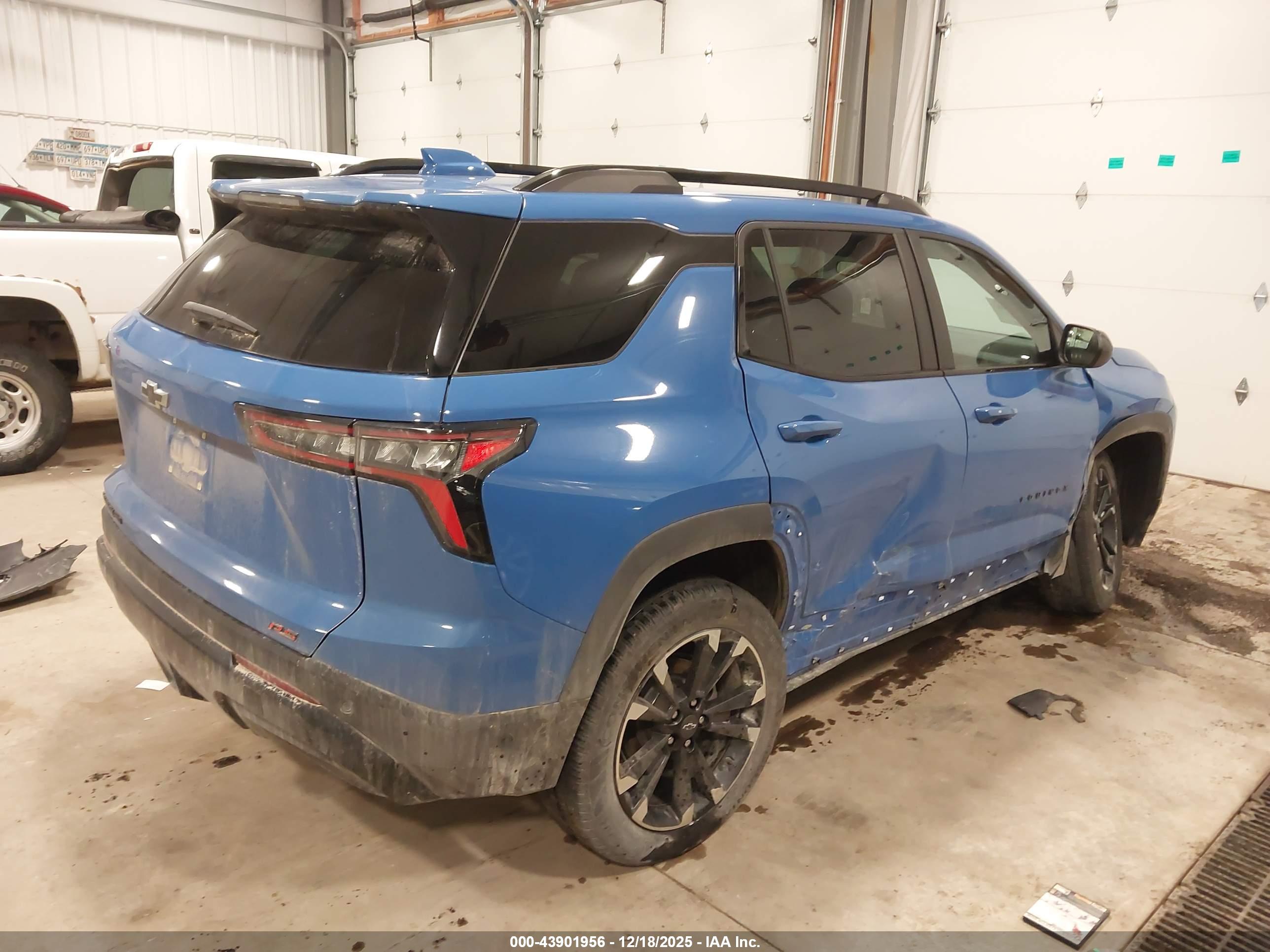 CHEVROLET EQUINOX image 4