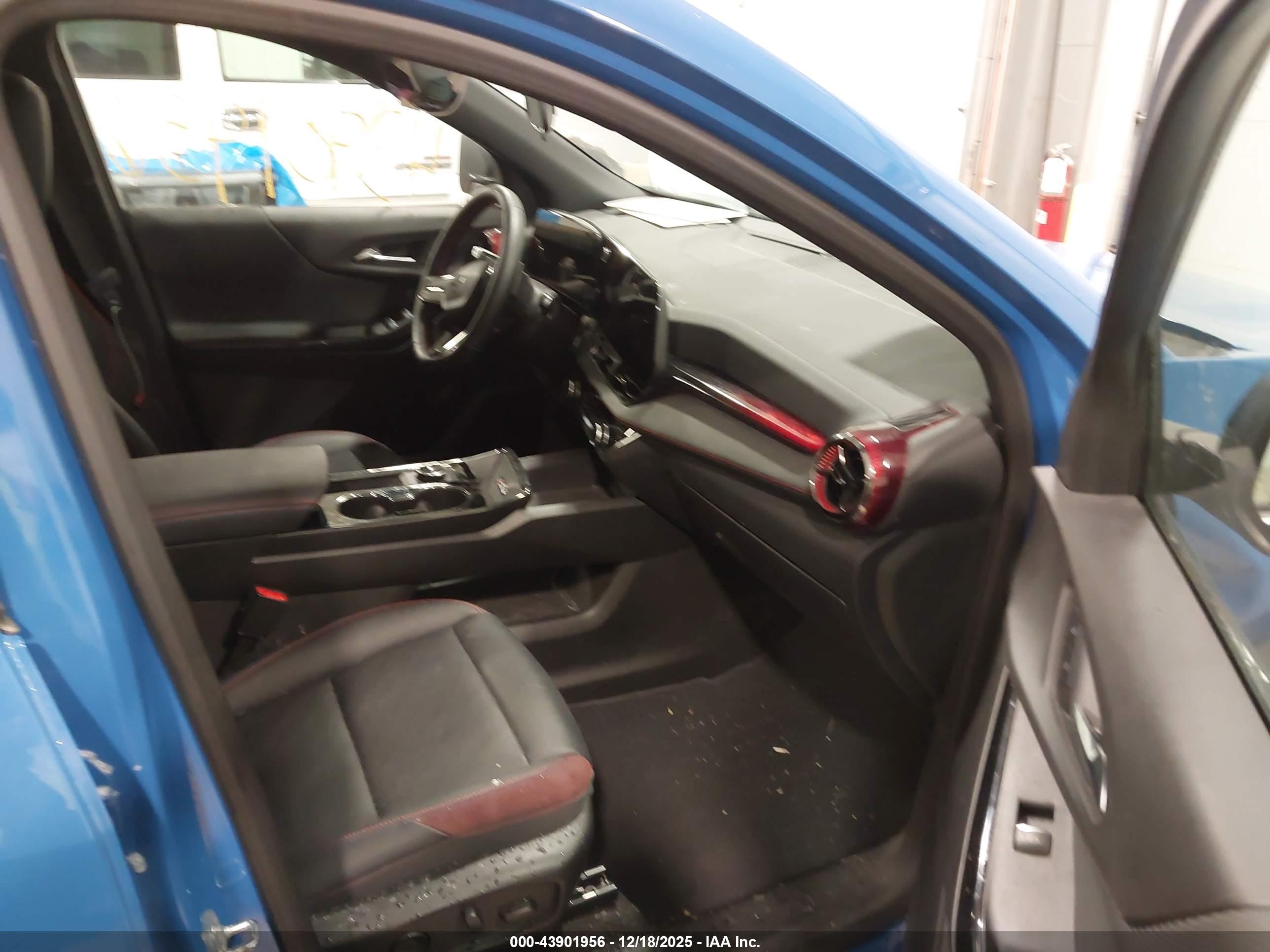 CHEVROLET EQUINOX image 5