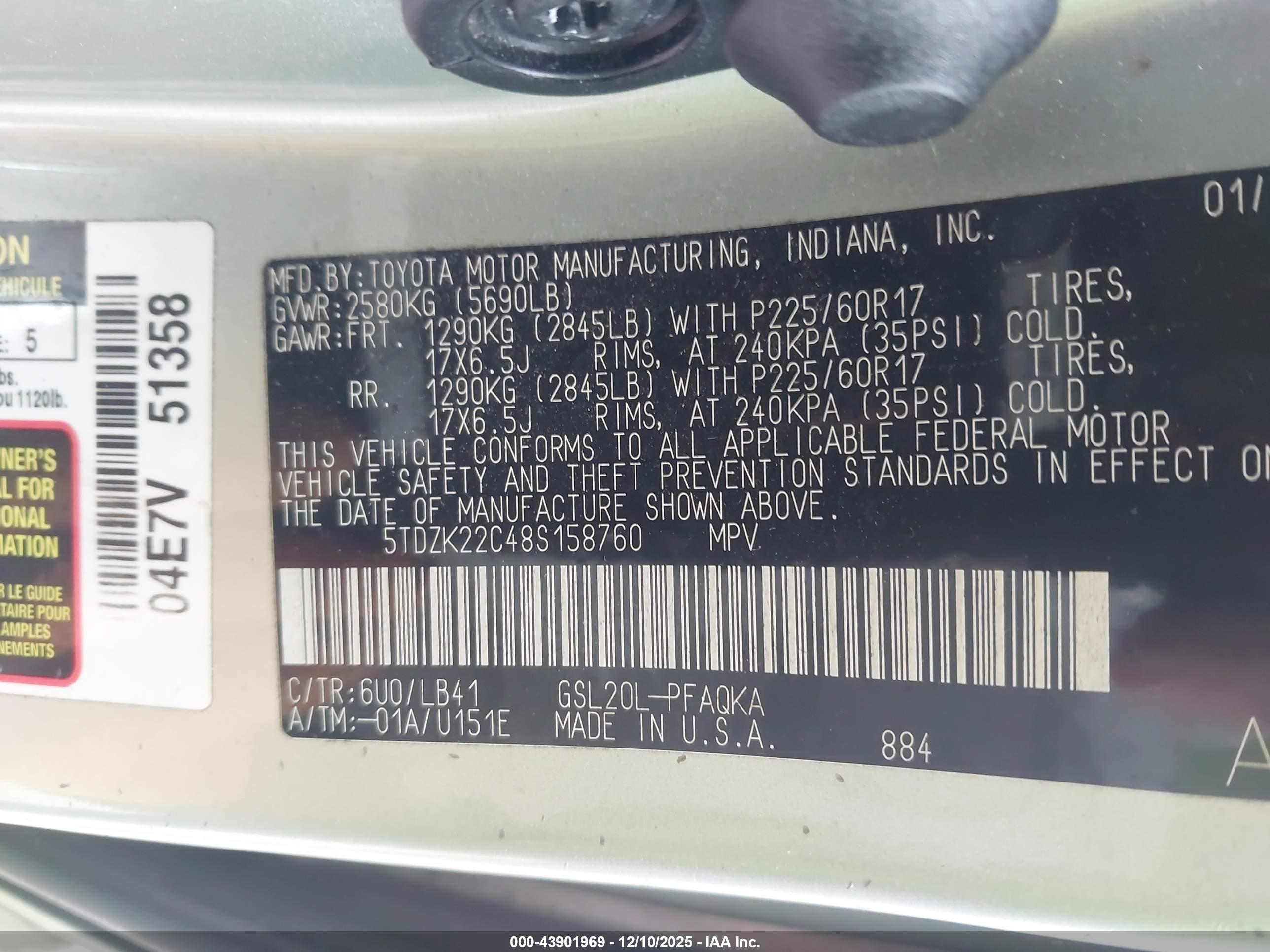 TOYOTA SIENNA image 9