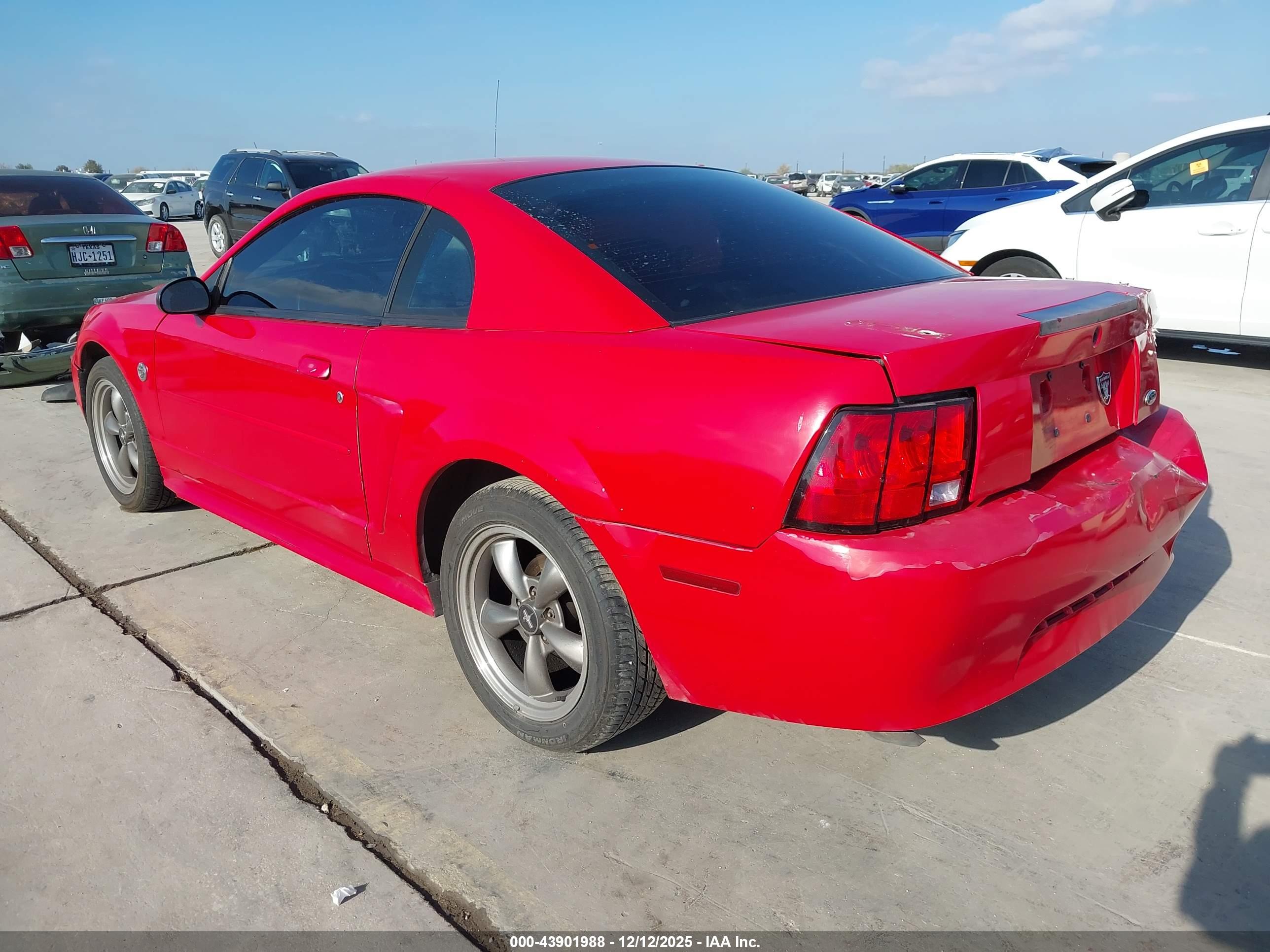 FORD MUSTANG image 3