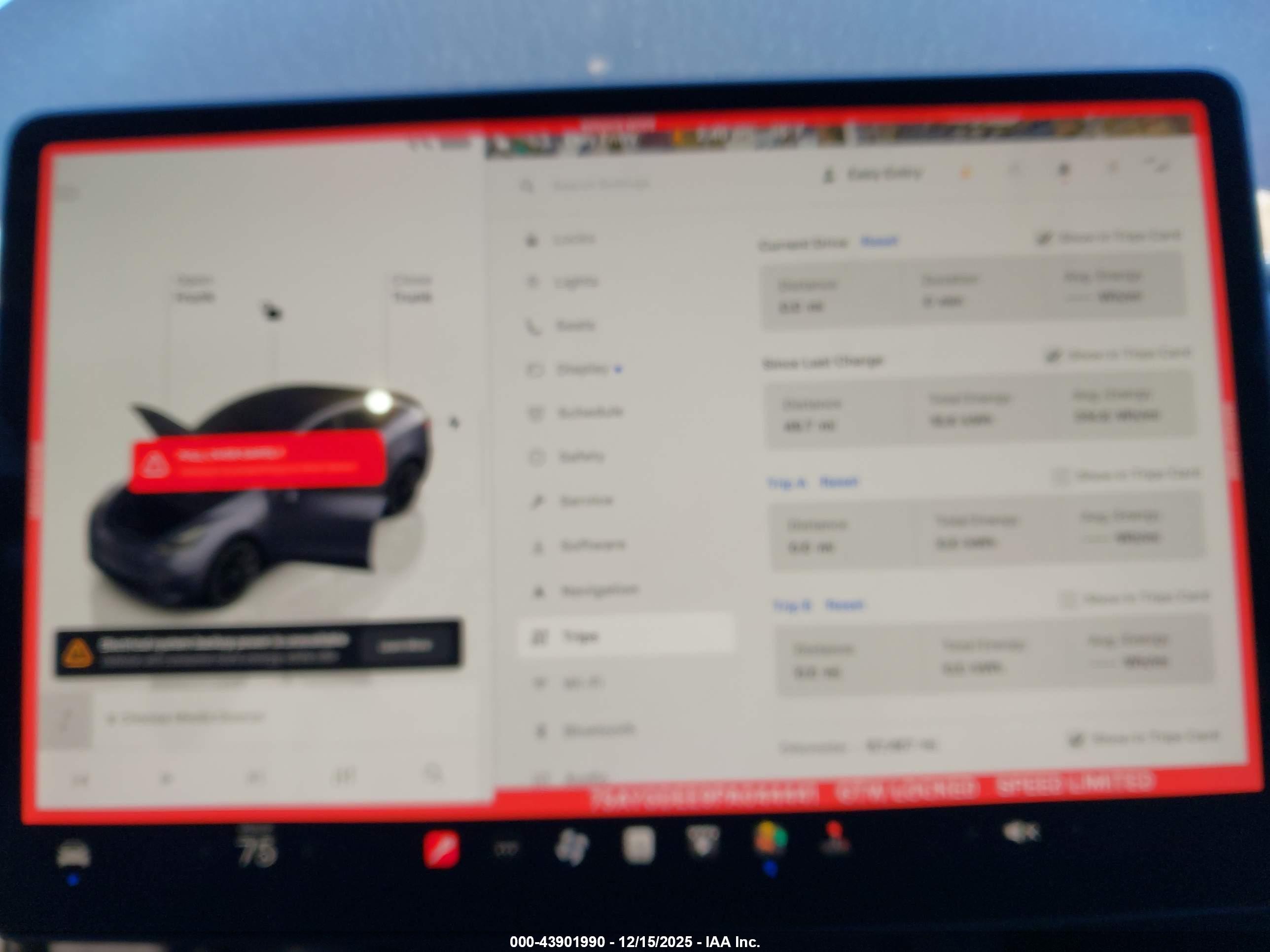TESLA MODEL image 7