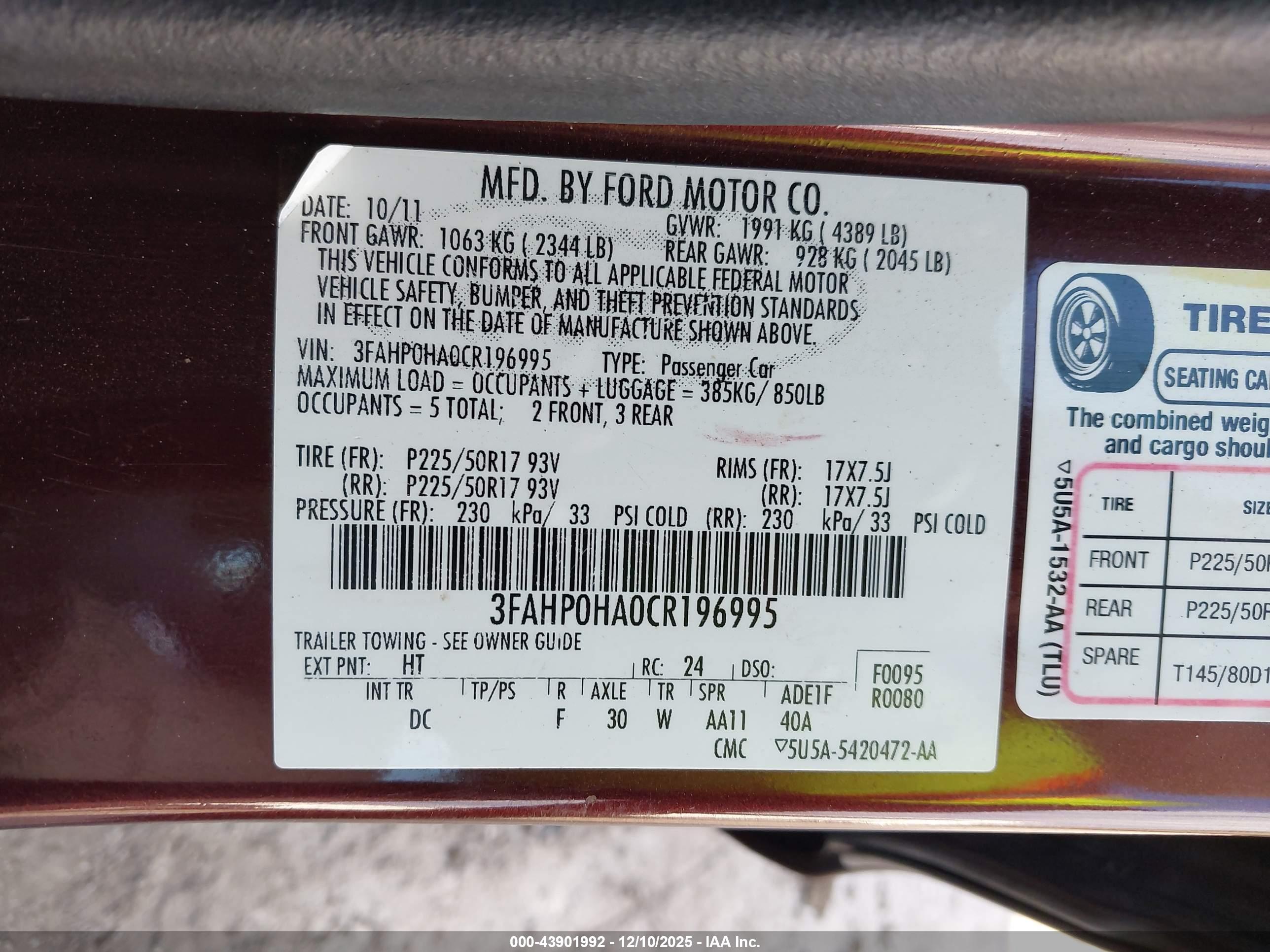 FORD FUSION image 9