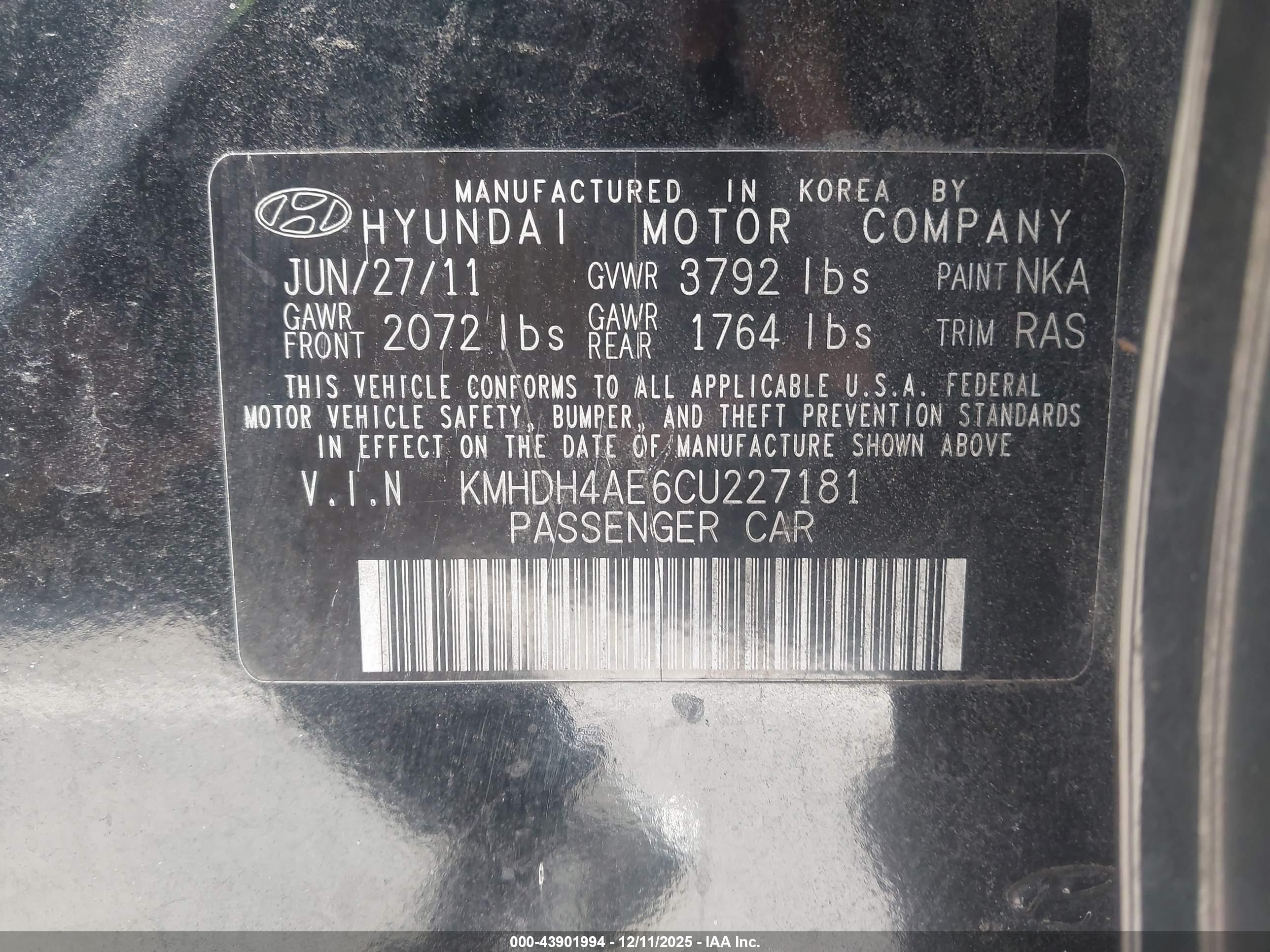 HYUNDAI ELANTRA image 9