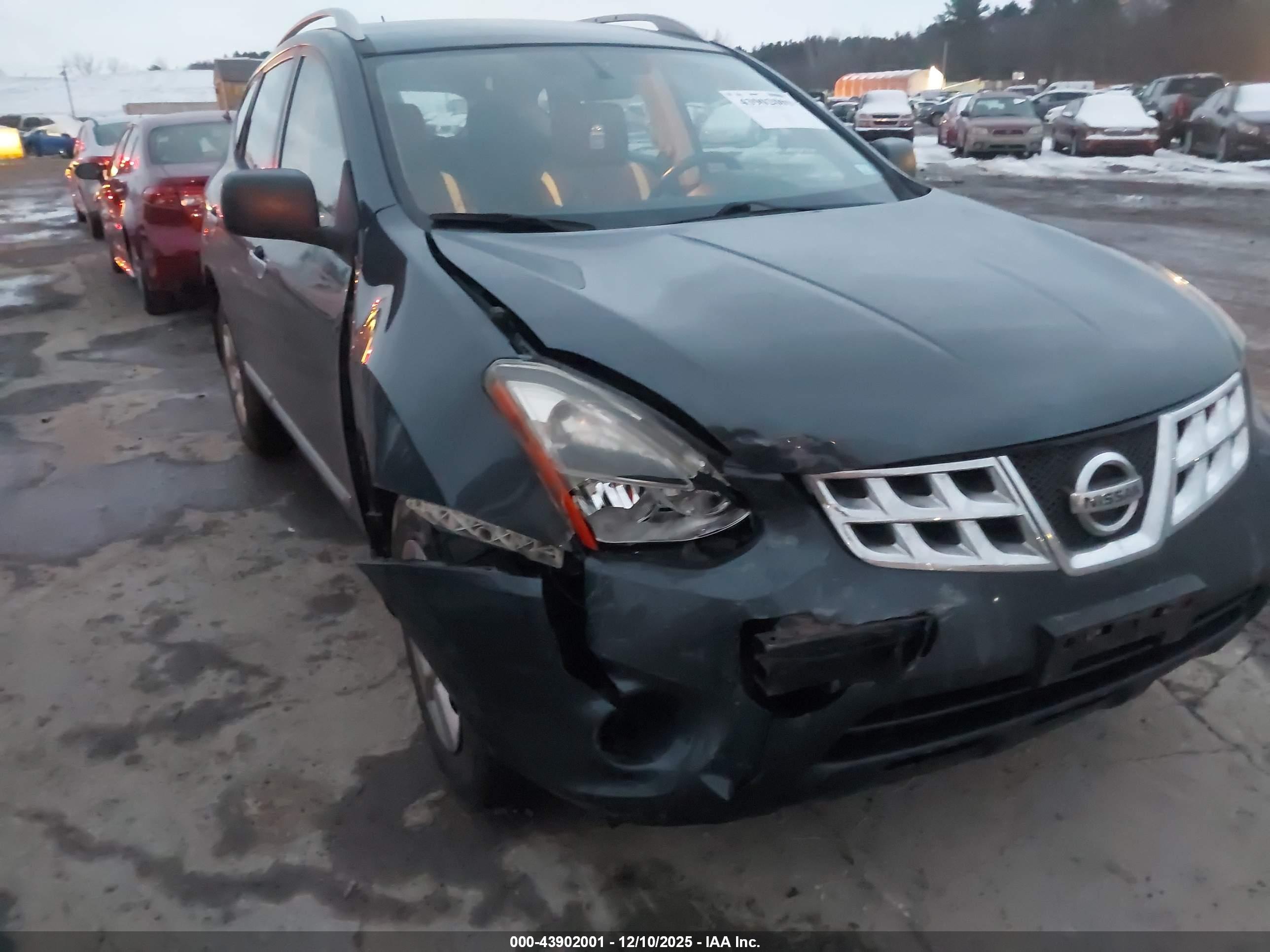 NISSAN ROGUE image 6