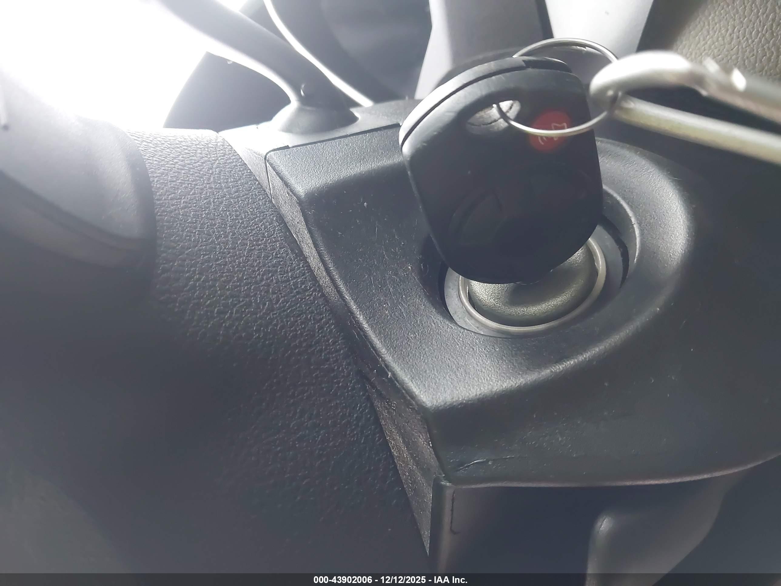 FORD ESCAPE image 11