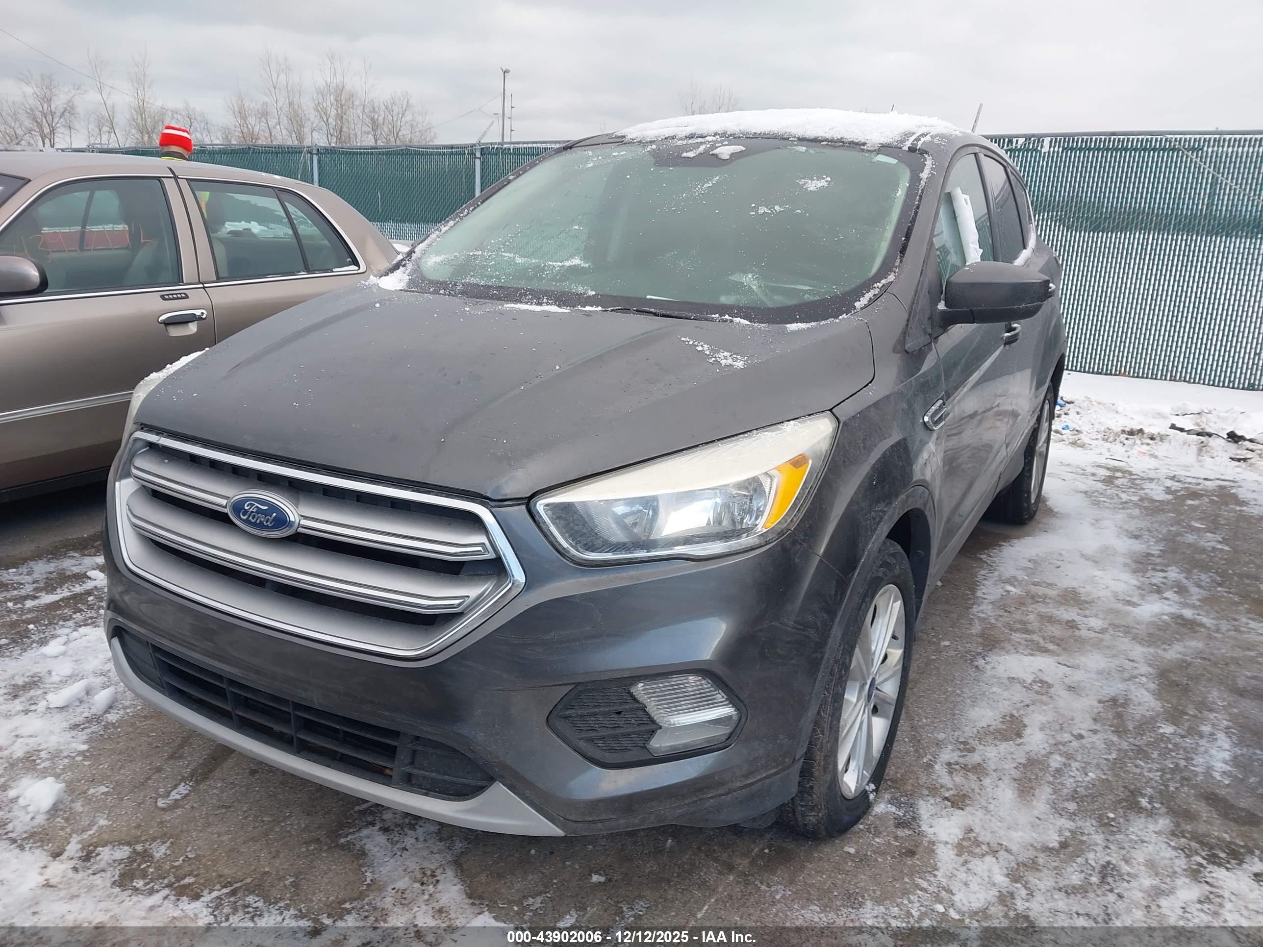 FORD ESCAPE image 6