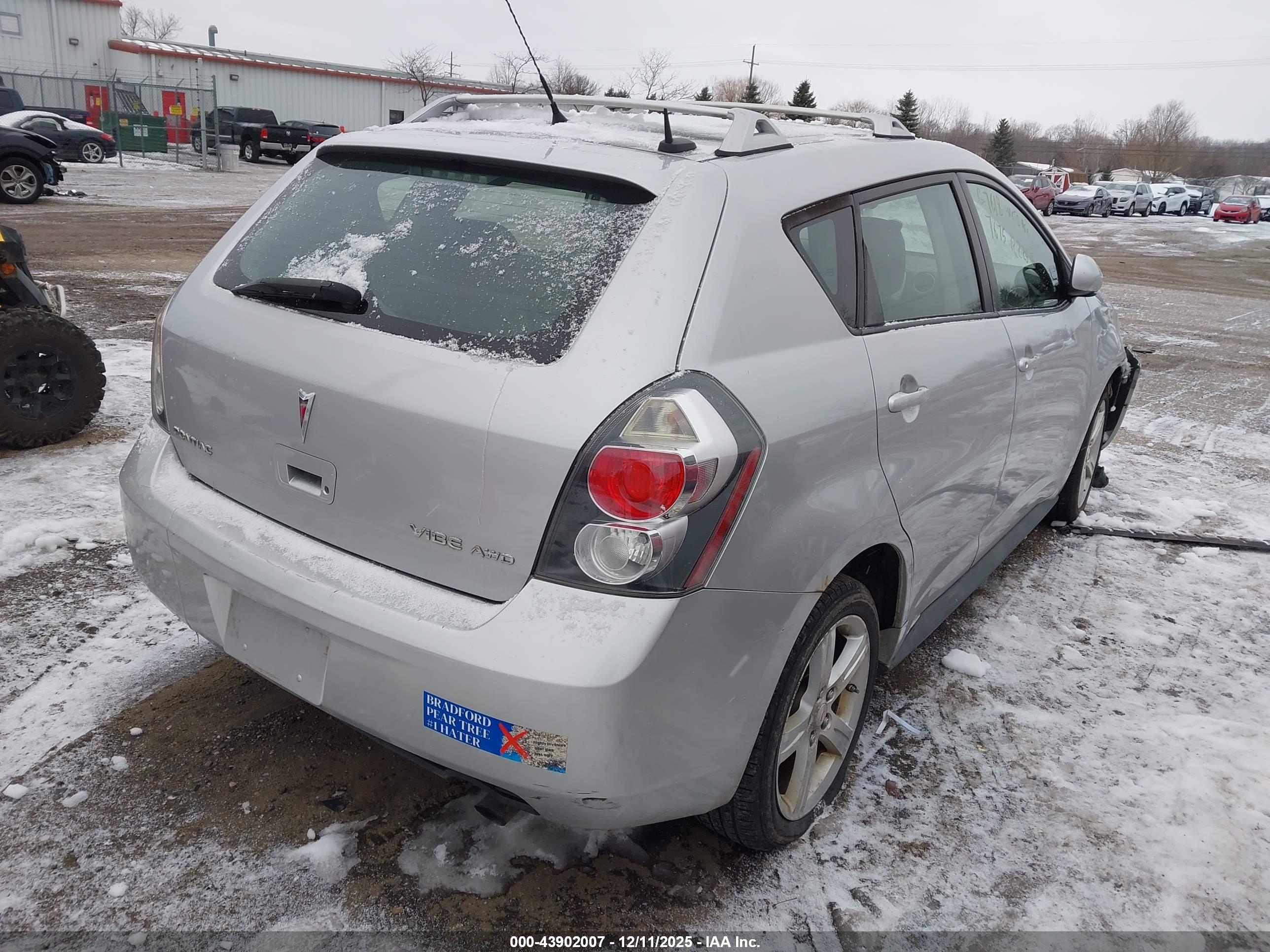 PONTIAC VIBE image 4