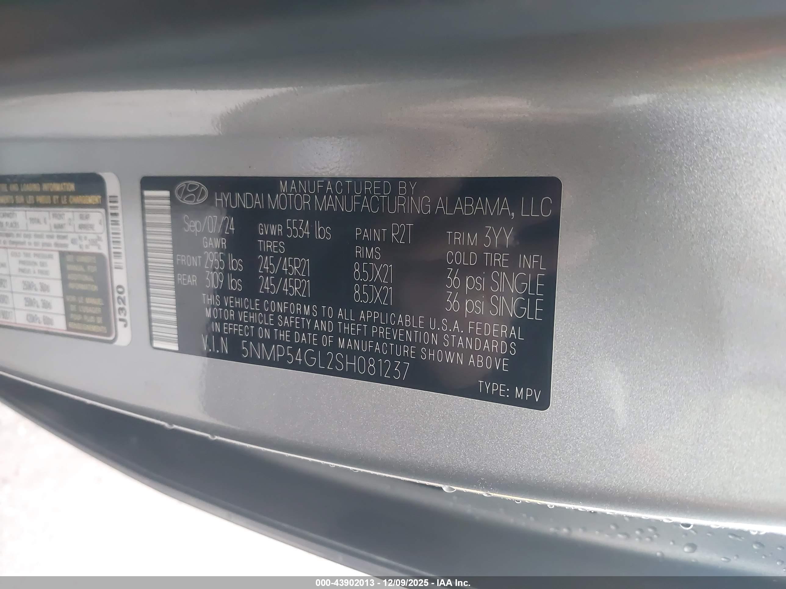 HYUNDAI SANTA image 9