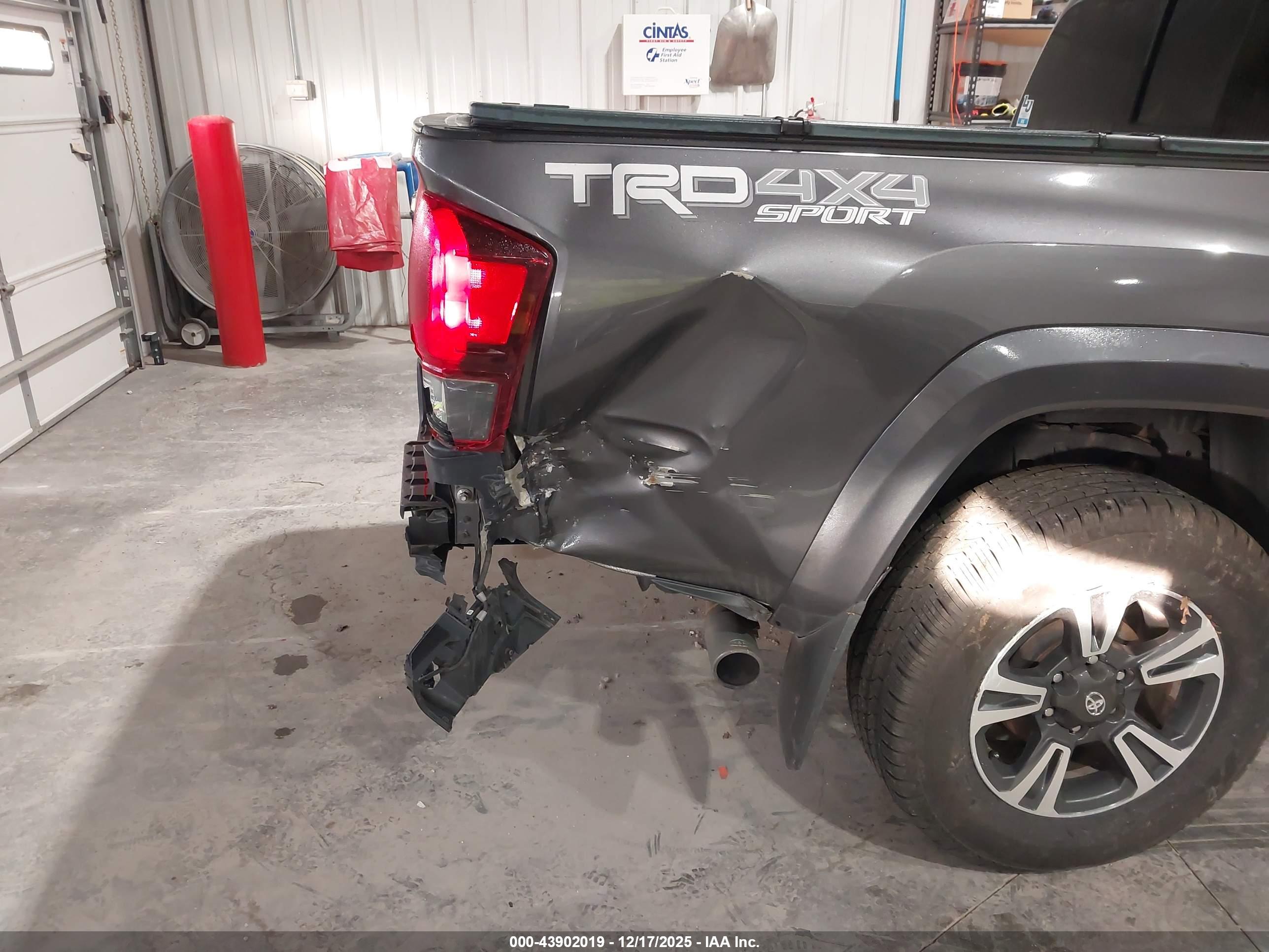TOYOTA TACOMA image 6