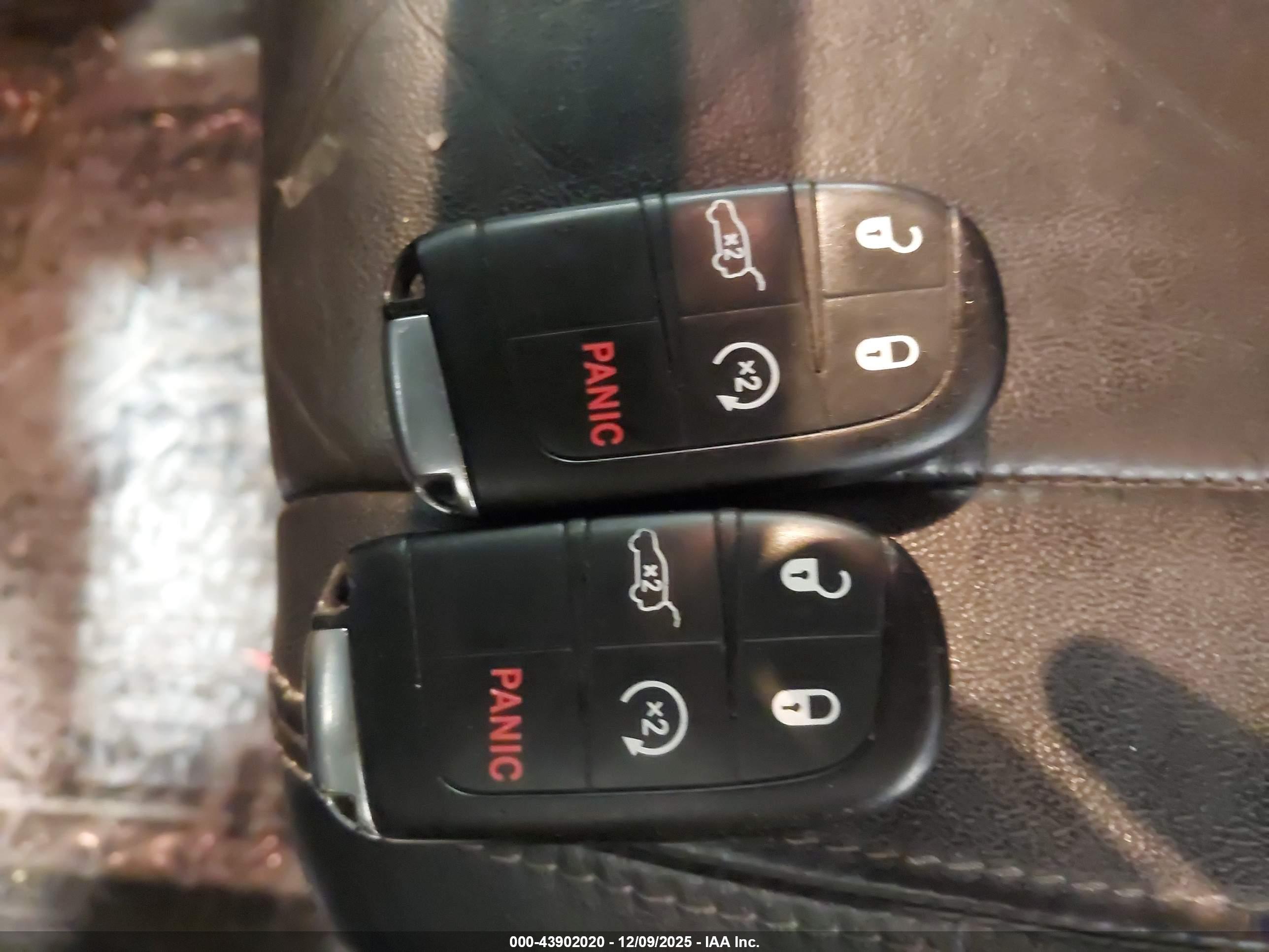 JEEP GRAND image 11