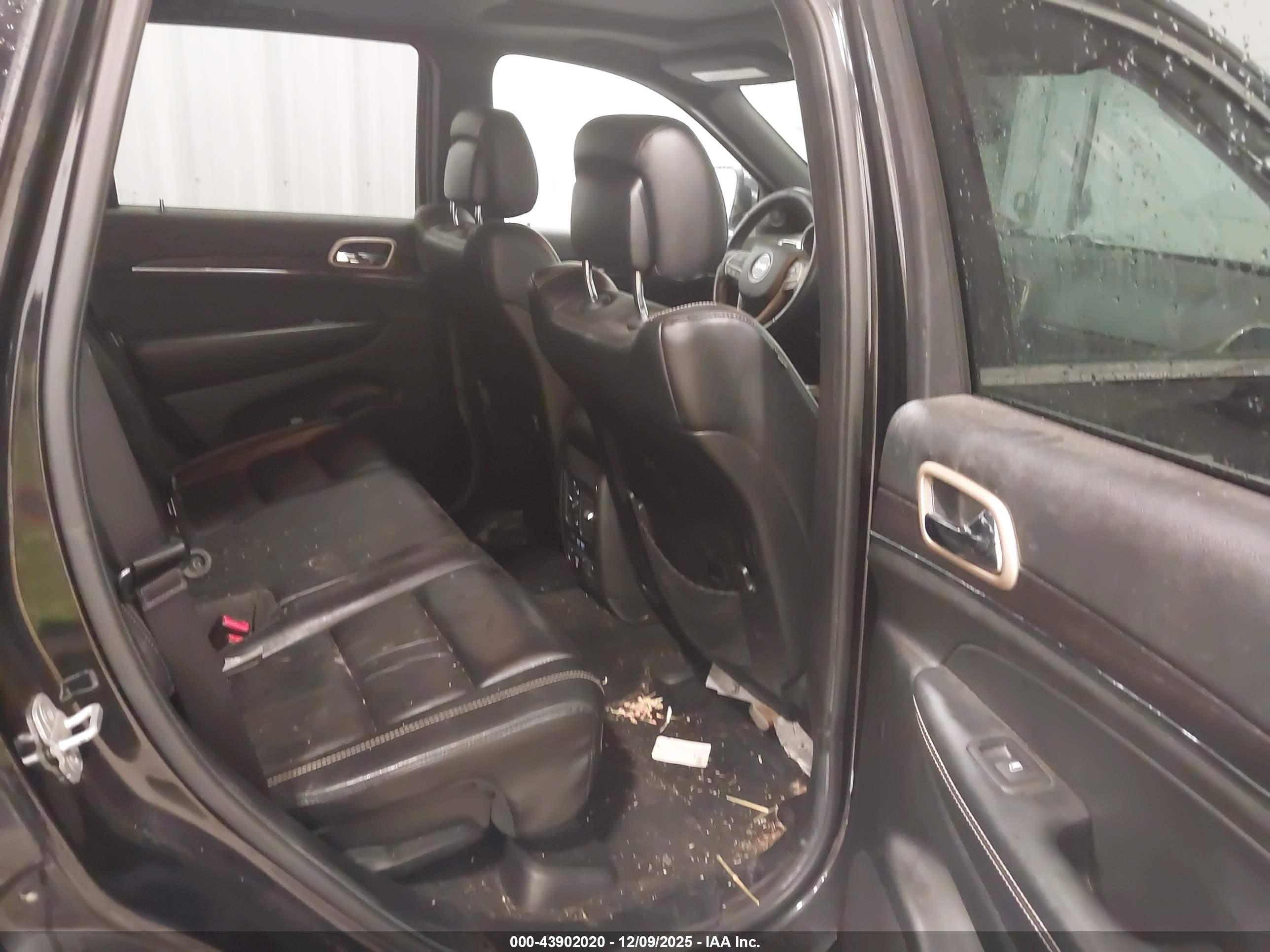 JEEP GRAND image 8