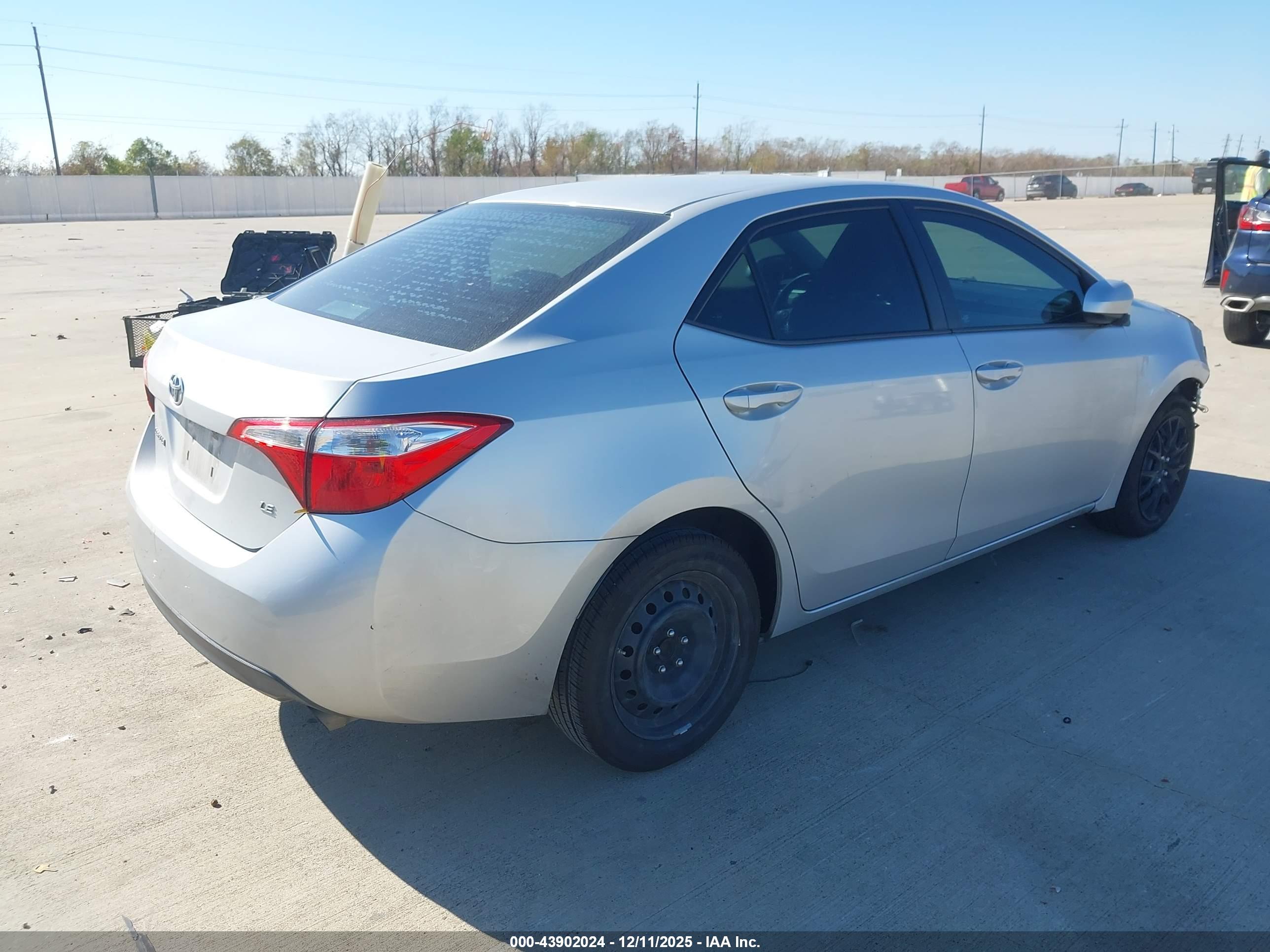 TOYOTA COROLLA image 4