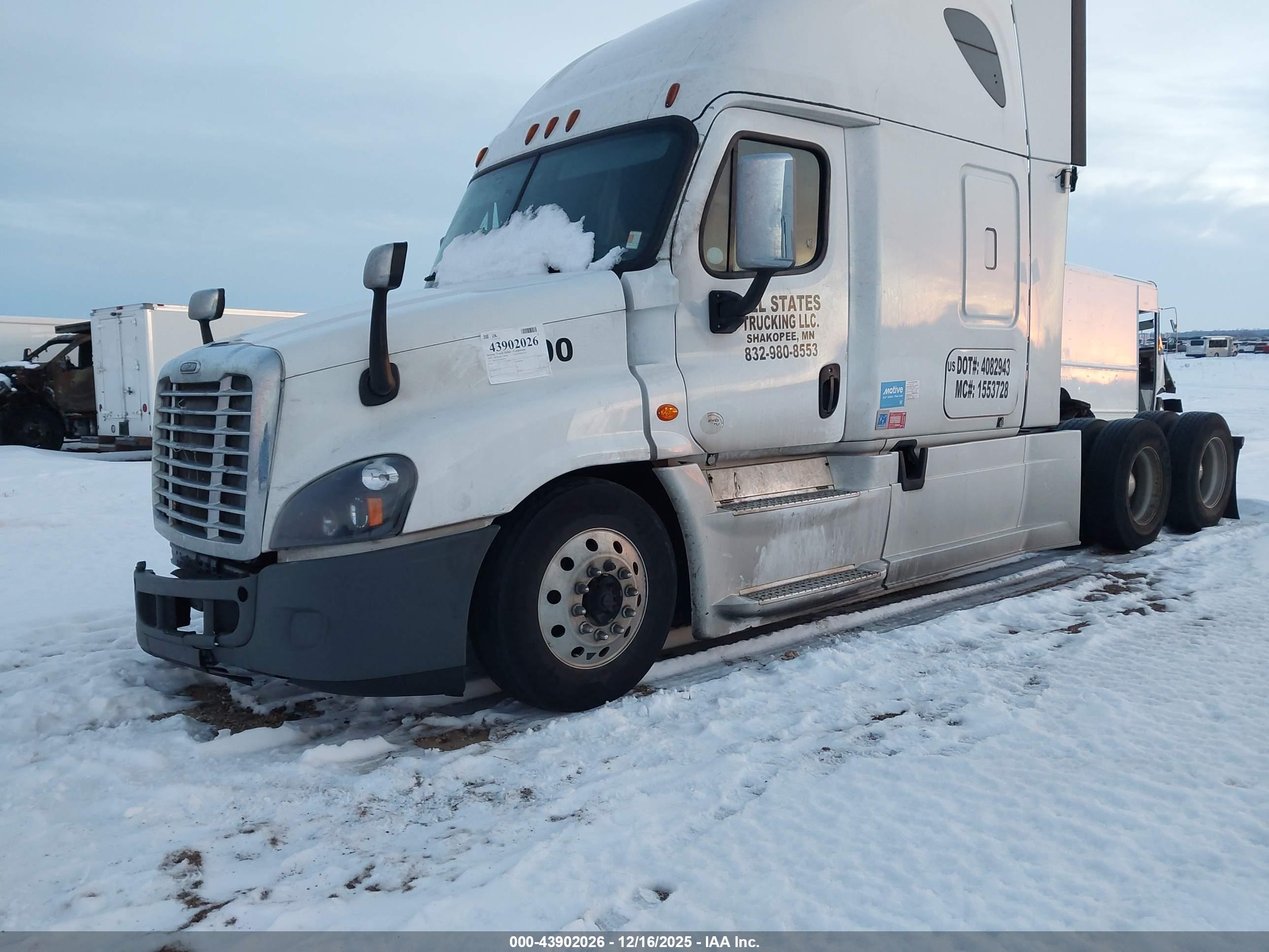 FREIGHTLINER CASCADIA image 2