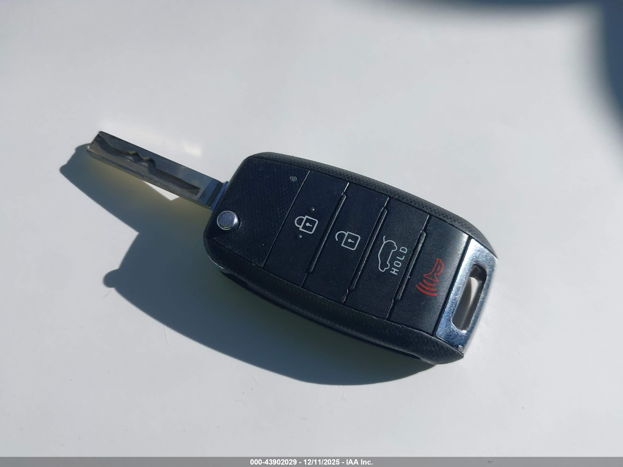KIA SORENTO image 11