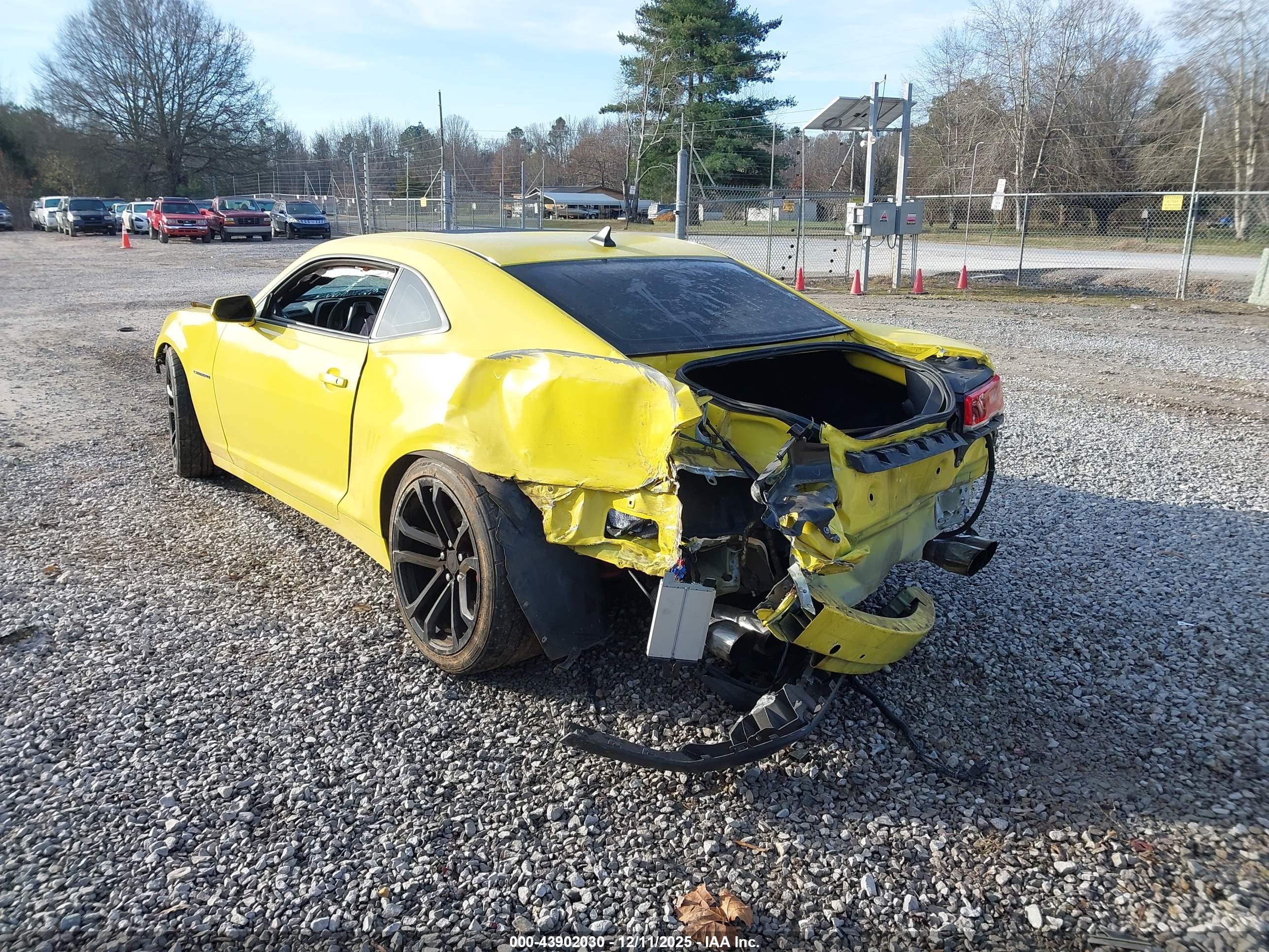 CHEVROLET CAMARO image 6