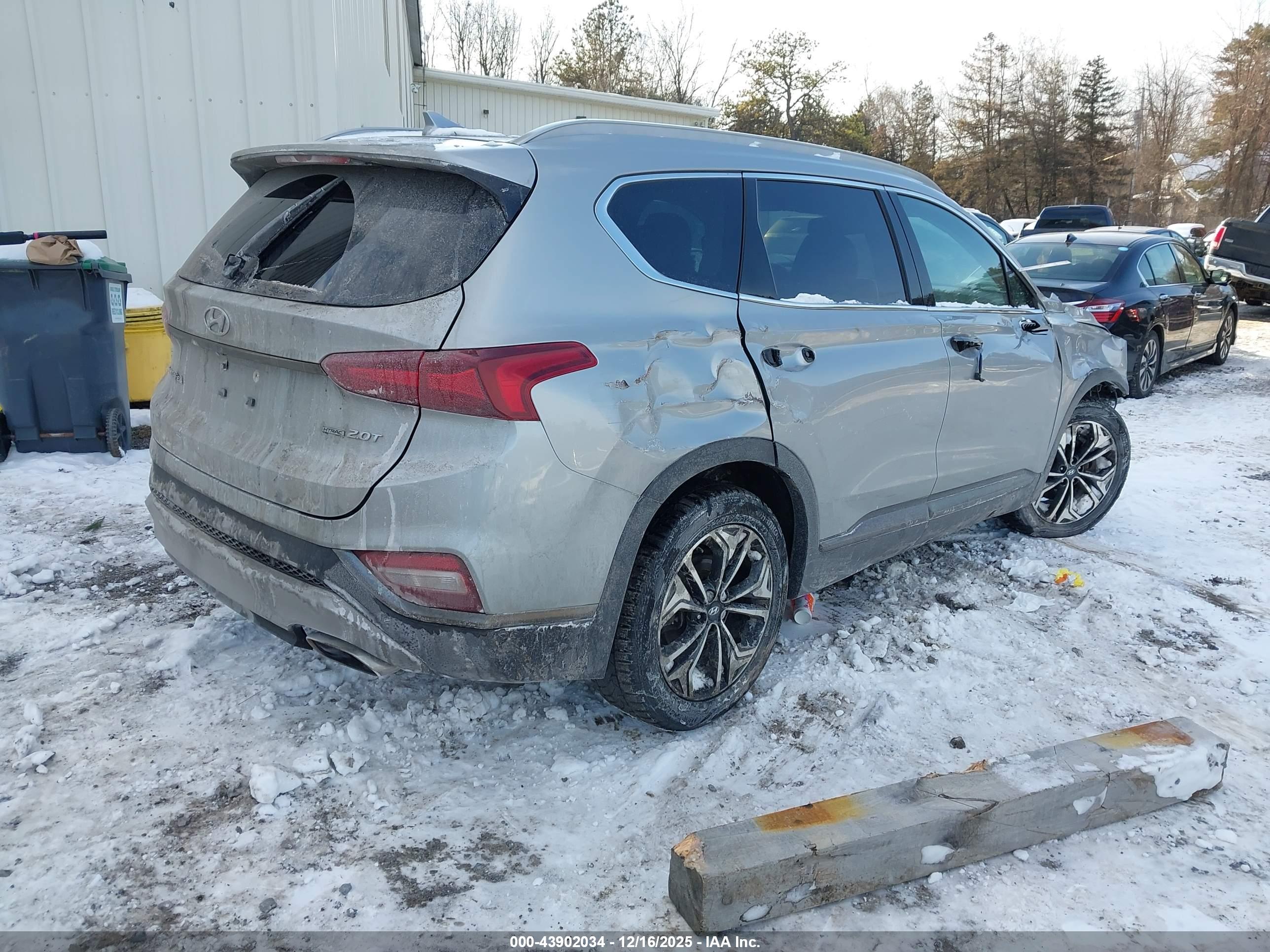 HYUNDAI SANTA image 4