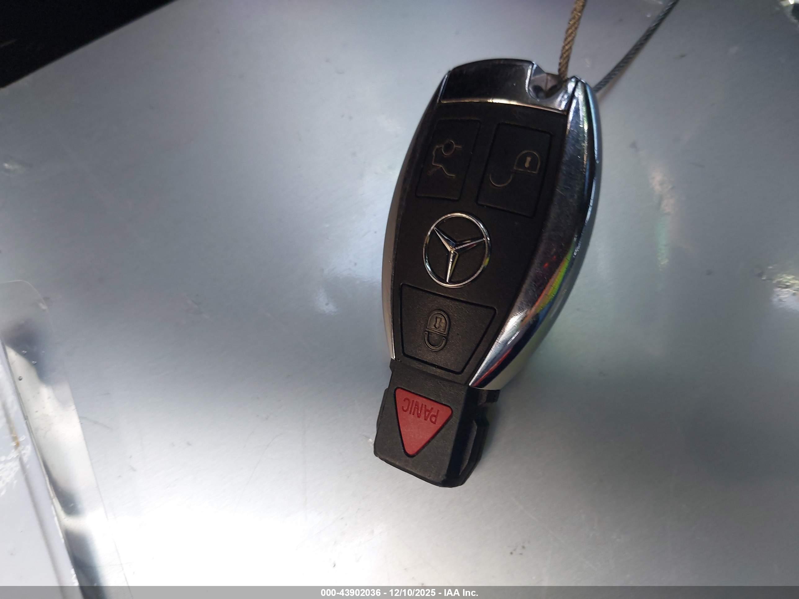 MERCEDES-BENZ GLC image 11