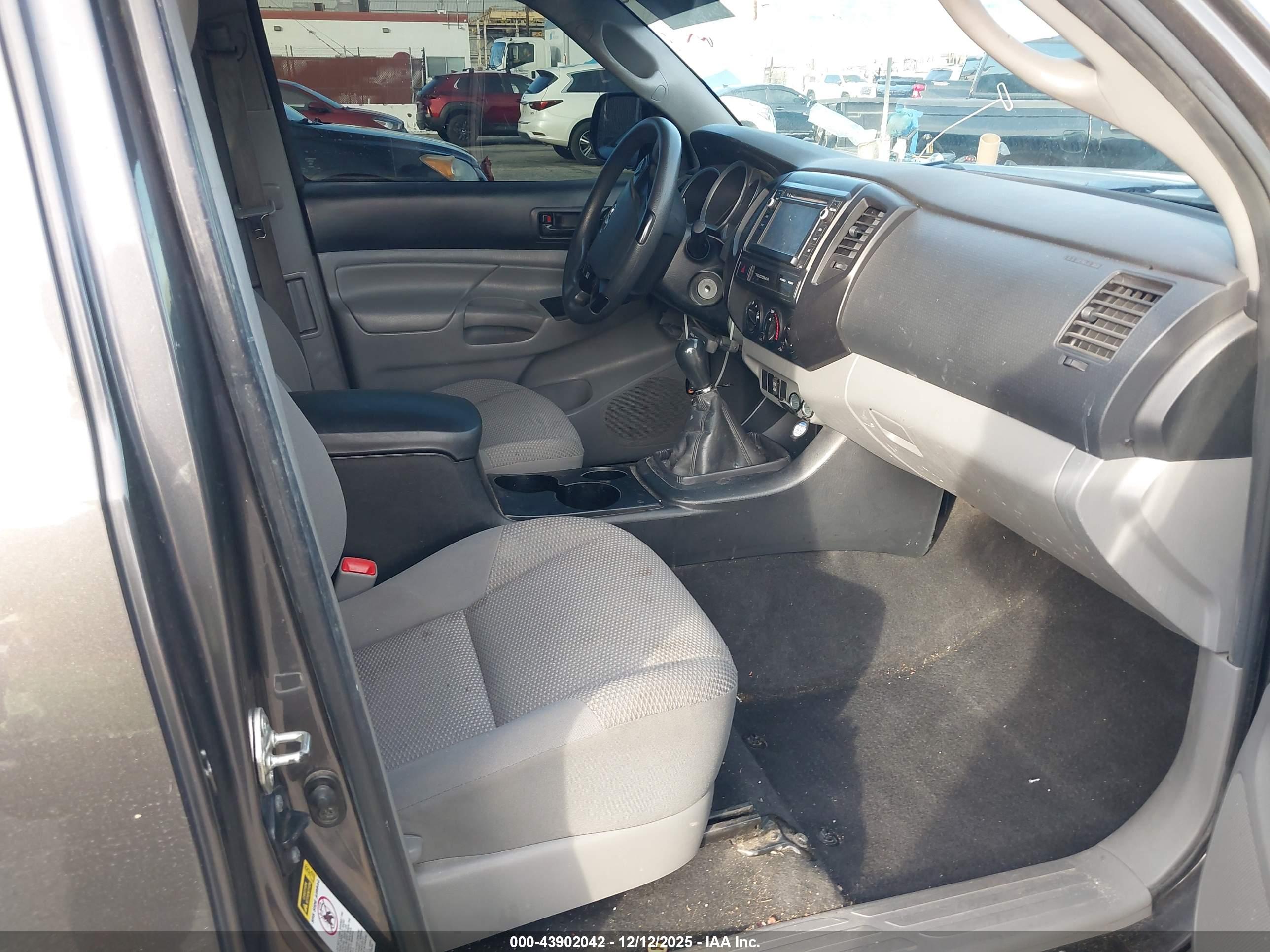 TOYOTA TACOMA image 5