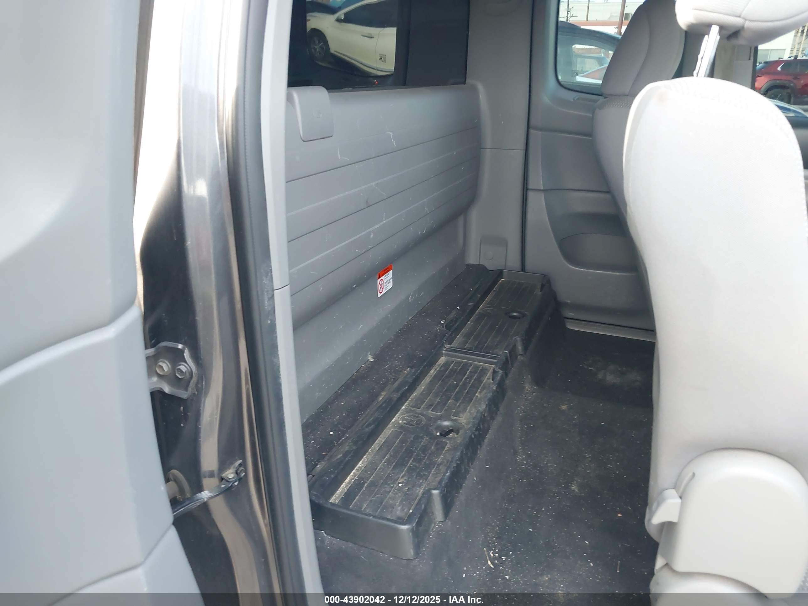 TOYOTA TACOMA image 8