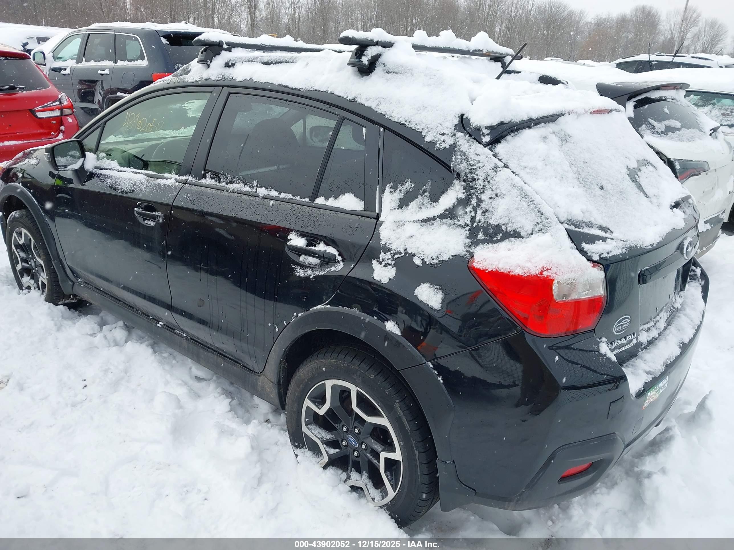 SUBARU CROSSTREK image 3