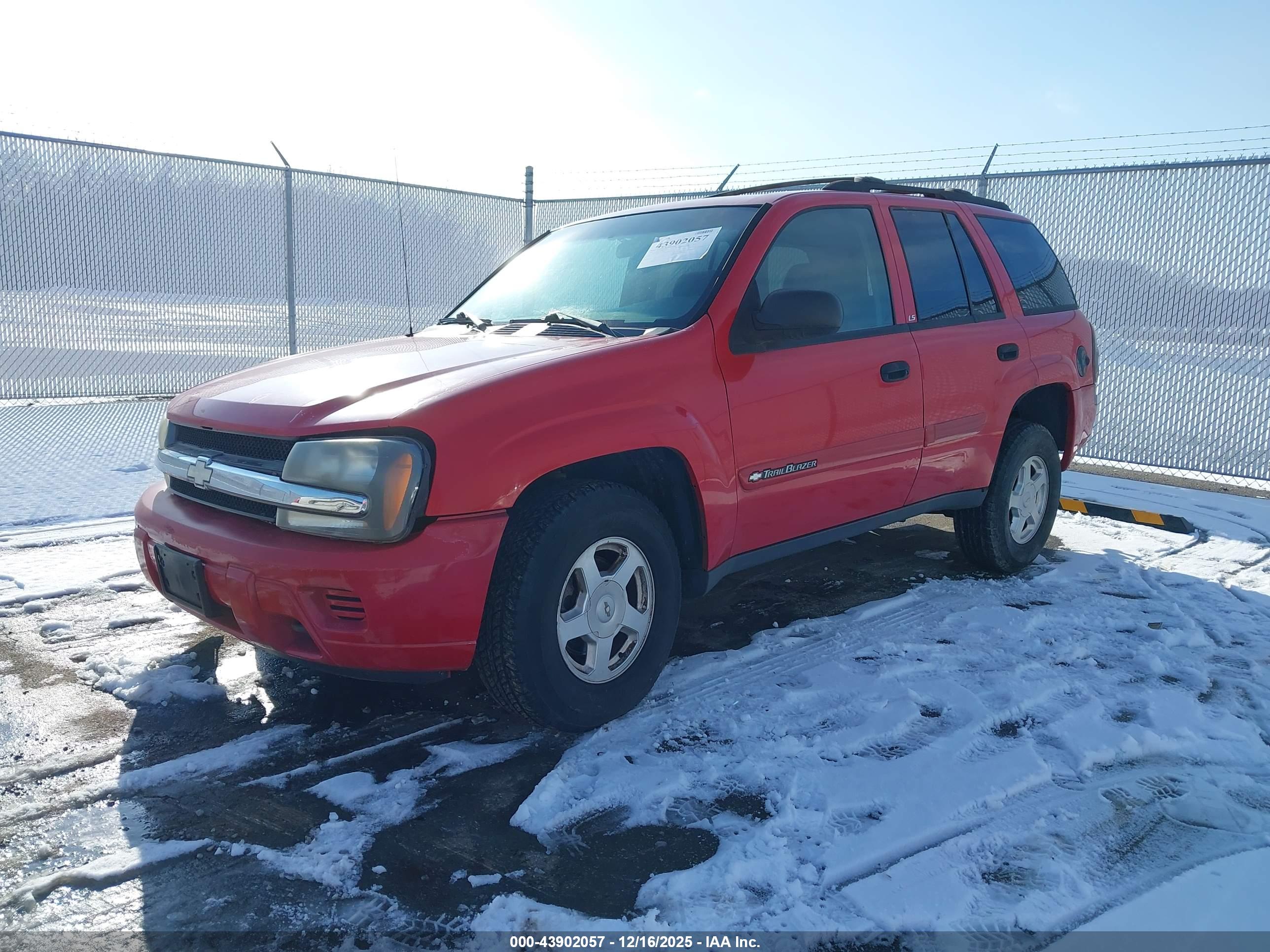 CHEVROLET TRAILBLAZER image 2