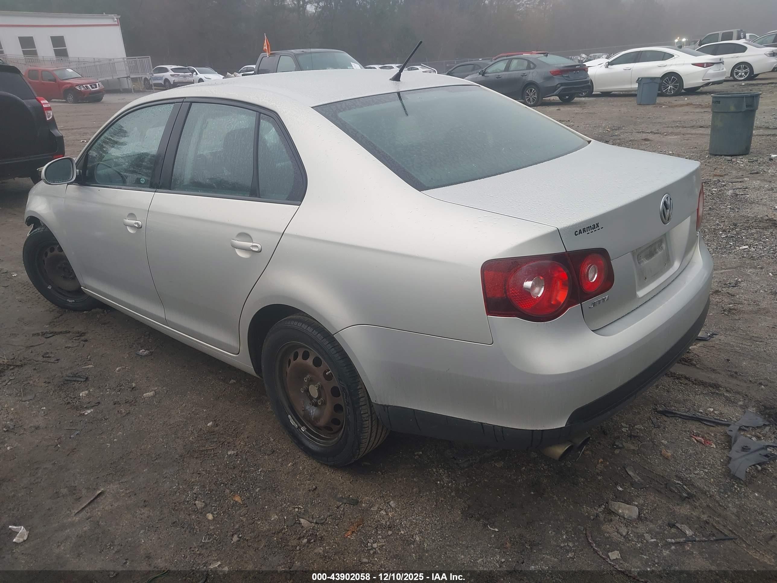 VOLKSWAGEN JETTA image 3