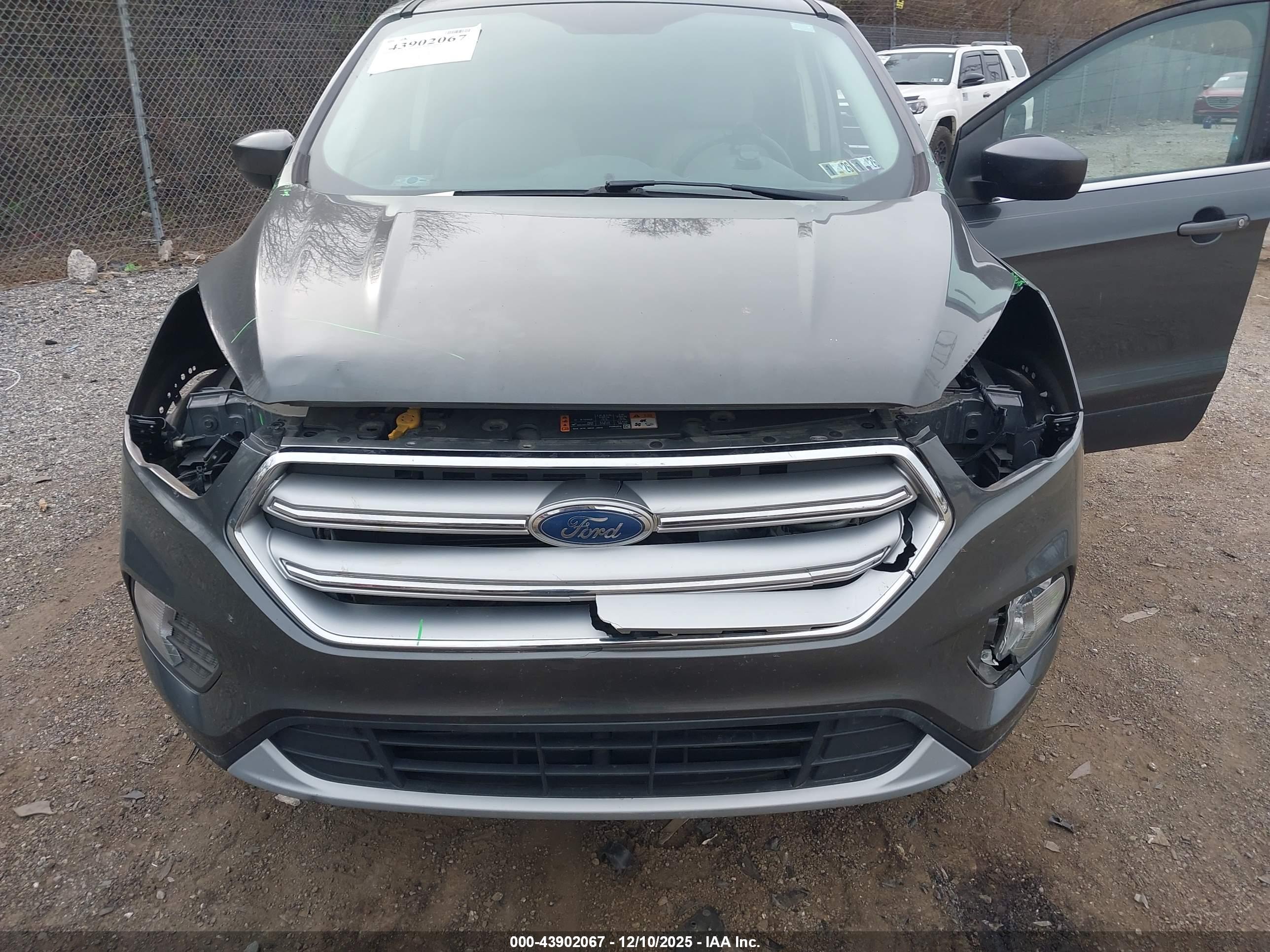 FORD ESCAPE image 10