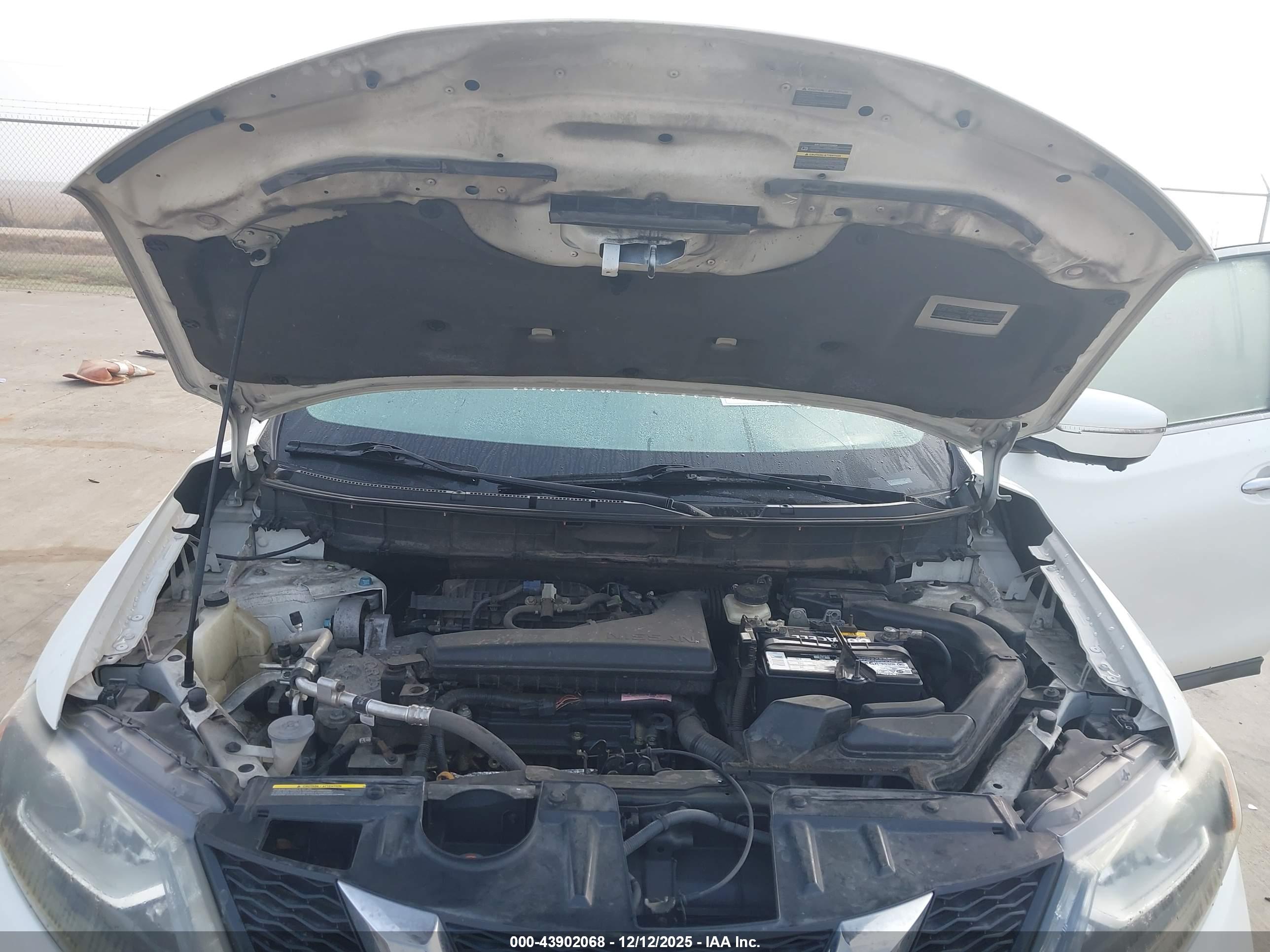 NISSAN ROGUE image 10