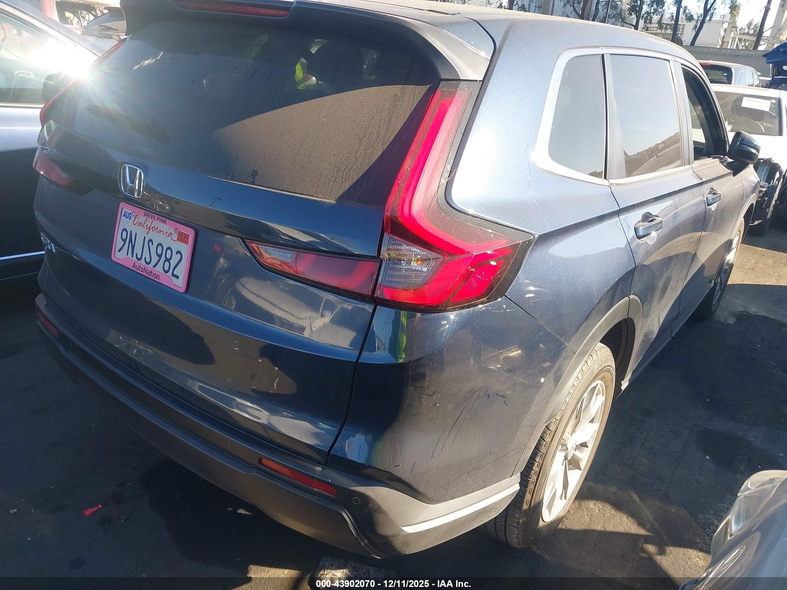 HONDA CR-V image 4