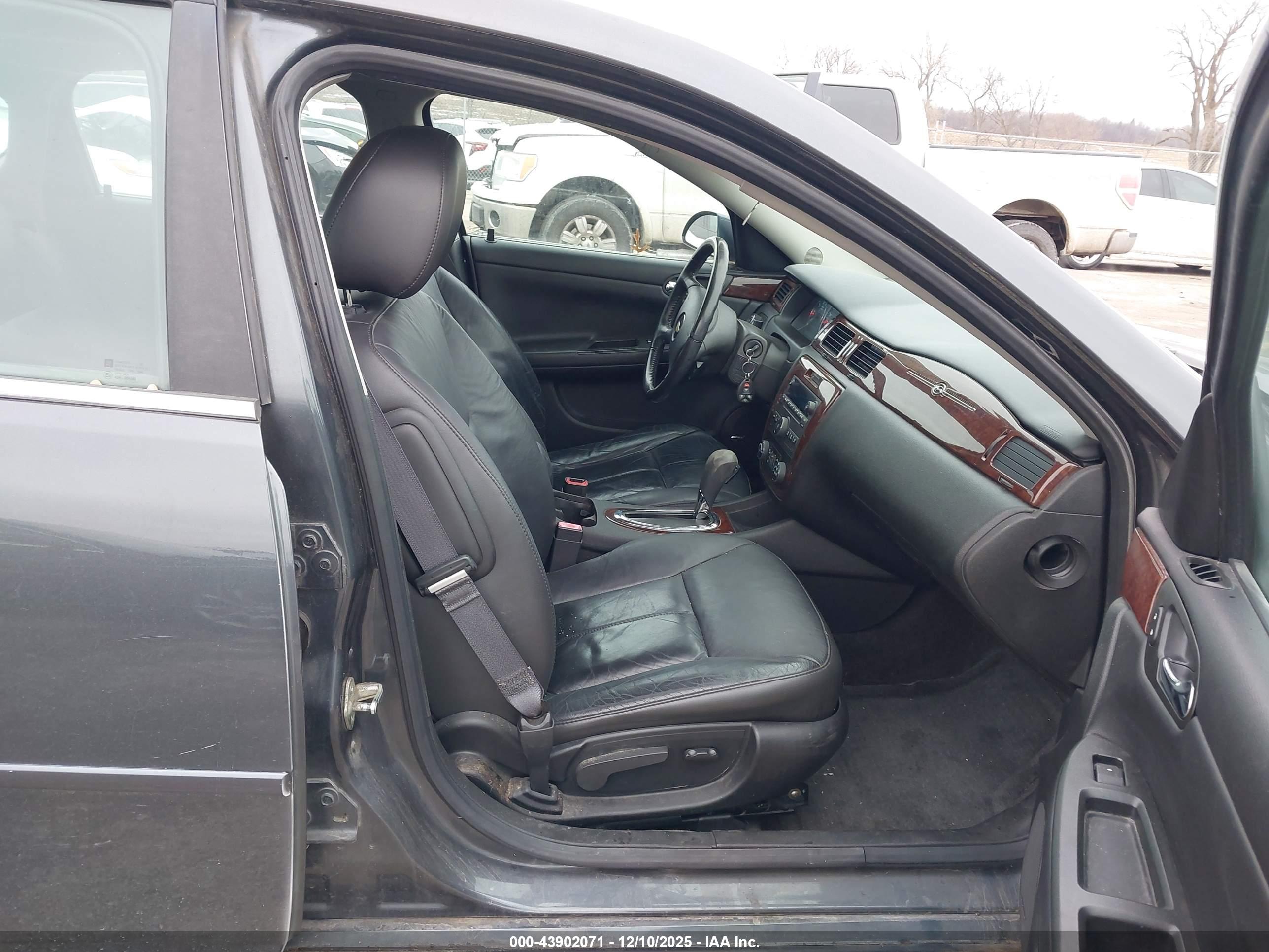 CHEVROLET IMPALA image 5