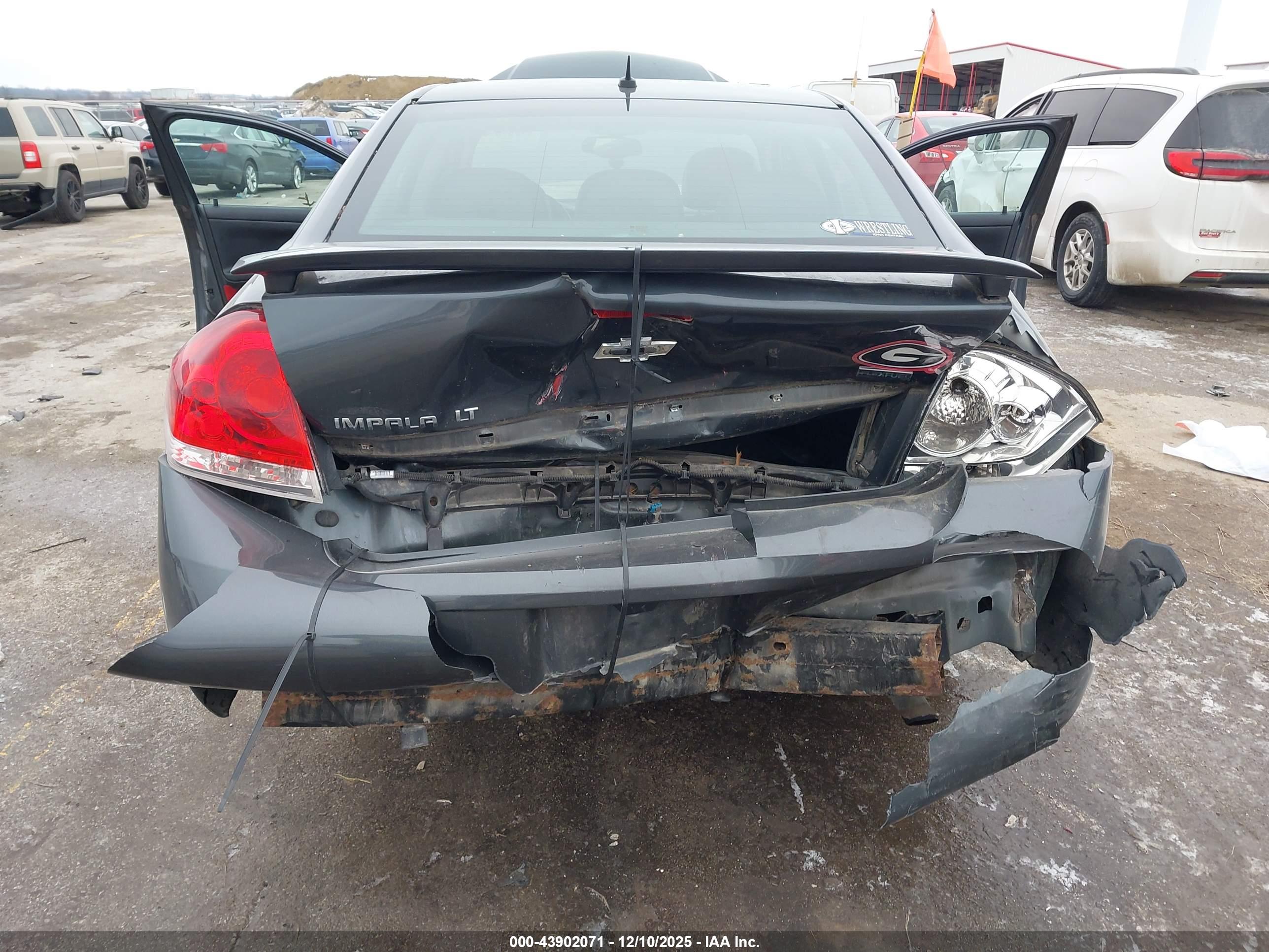 CHEVROLET IMPALA image 6