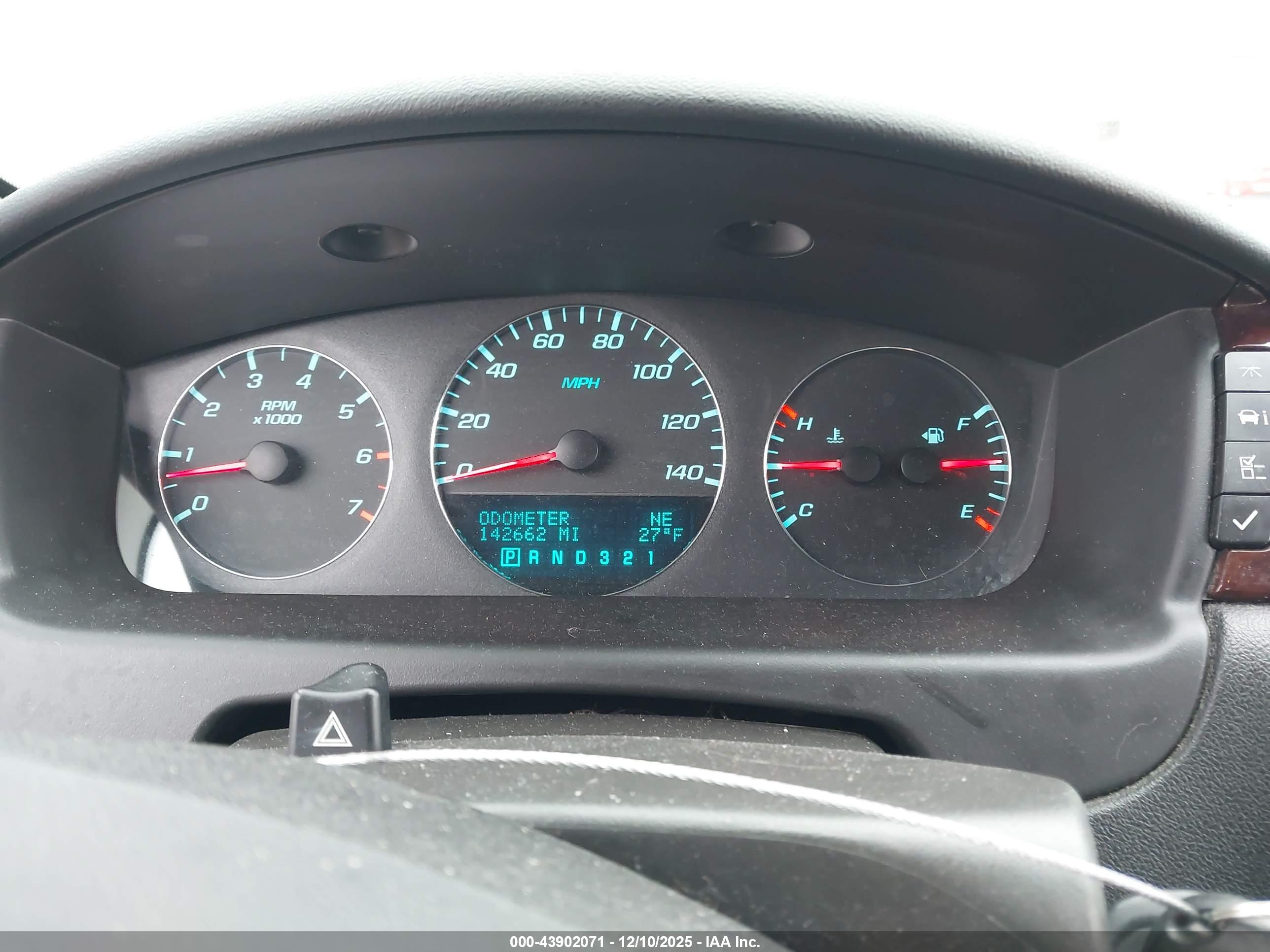 CHEVROLET IMPALA image 7