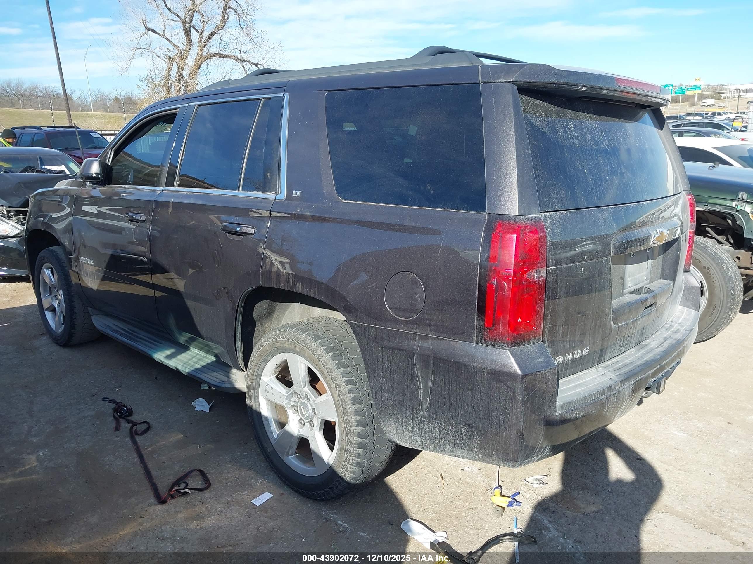 CHEVROLET TAHOE image 3