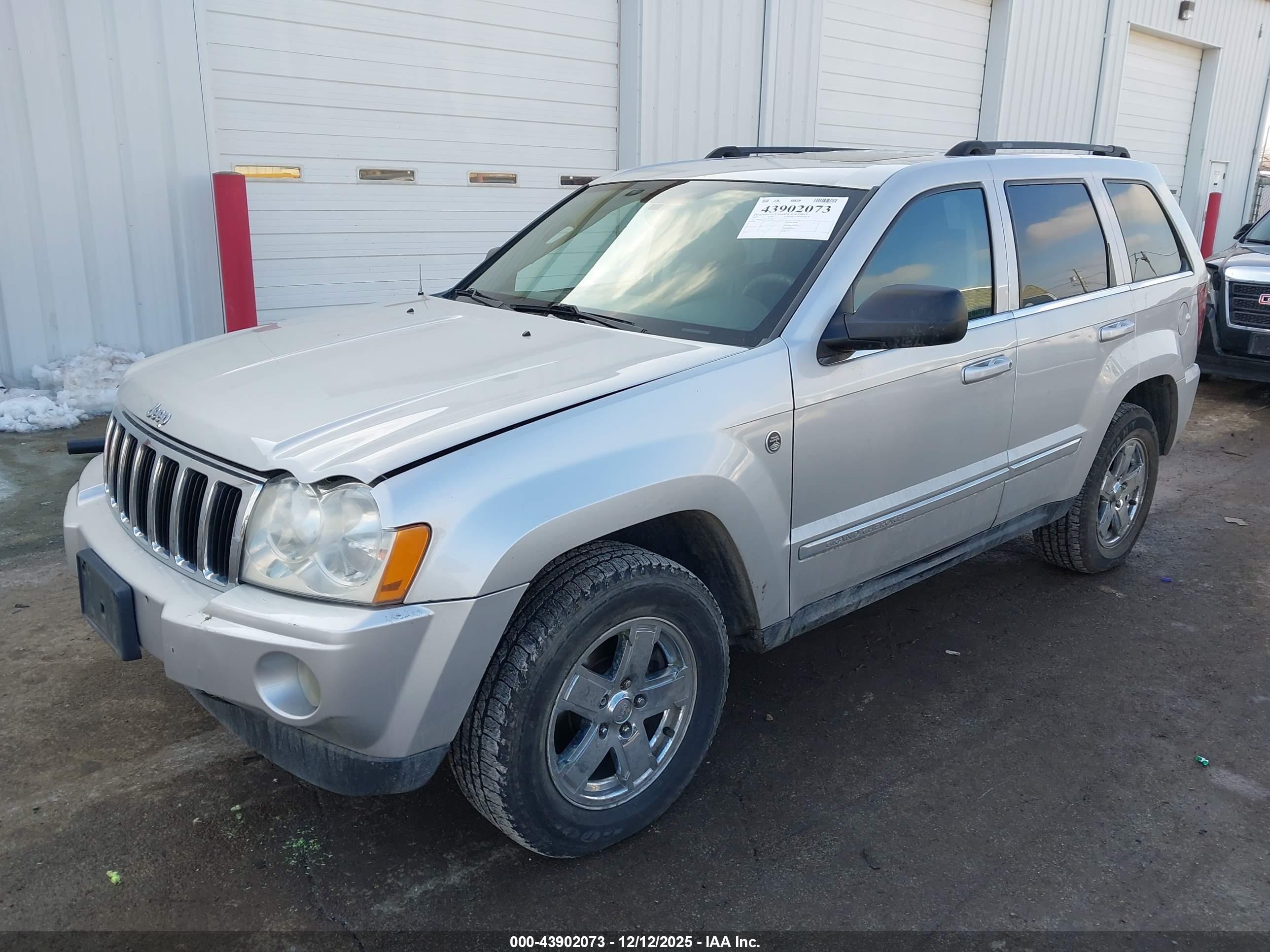 JEEP GRAND image 2