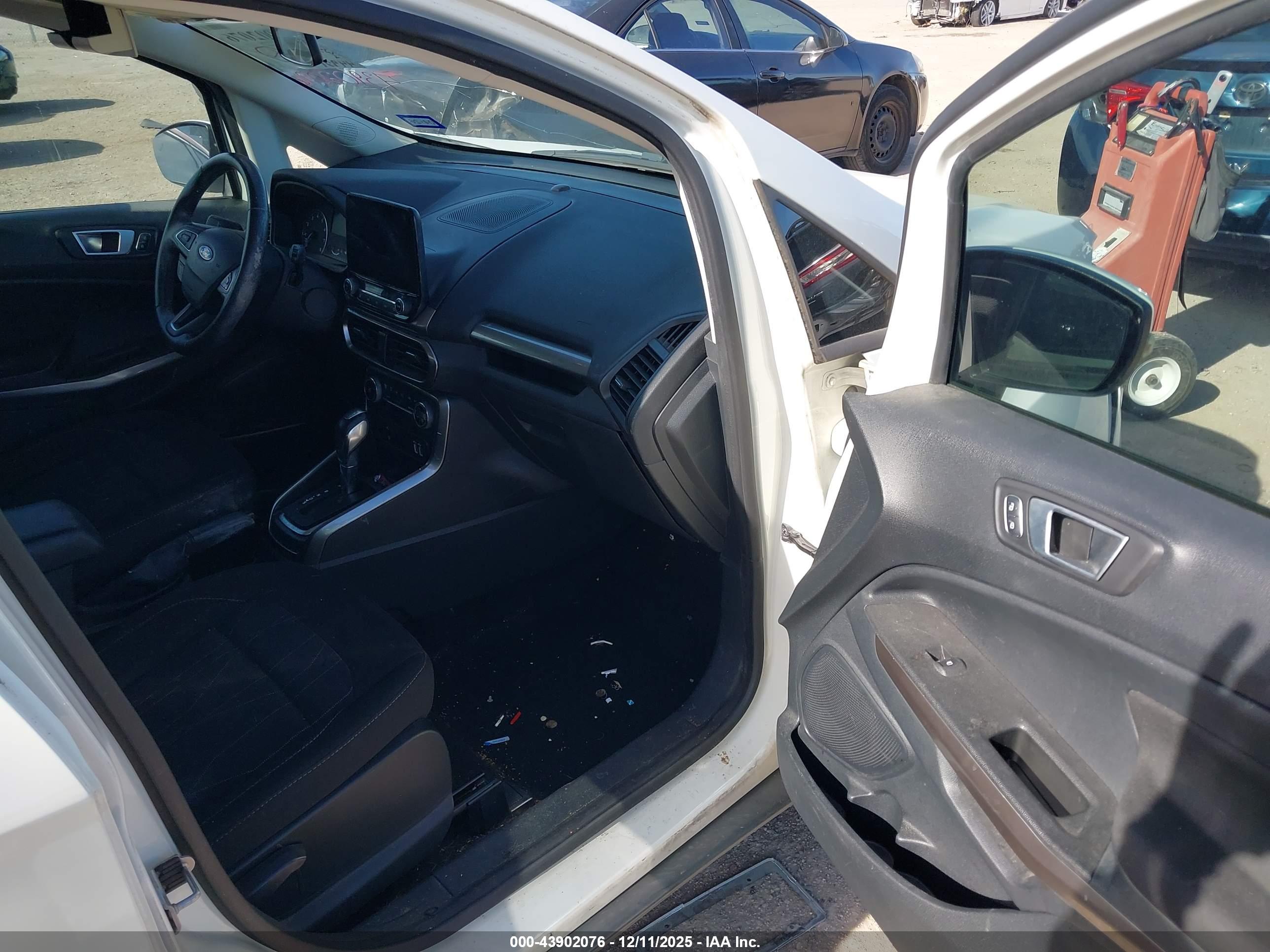 FORD ECOSPORT image 5