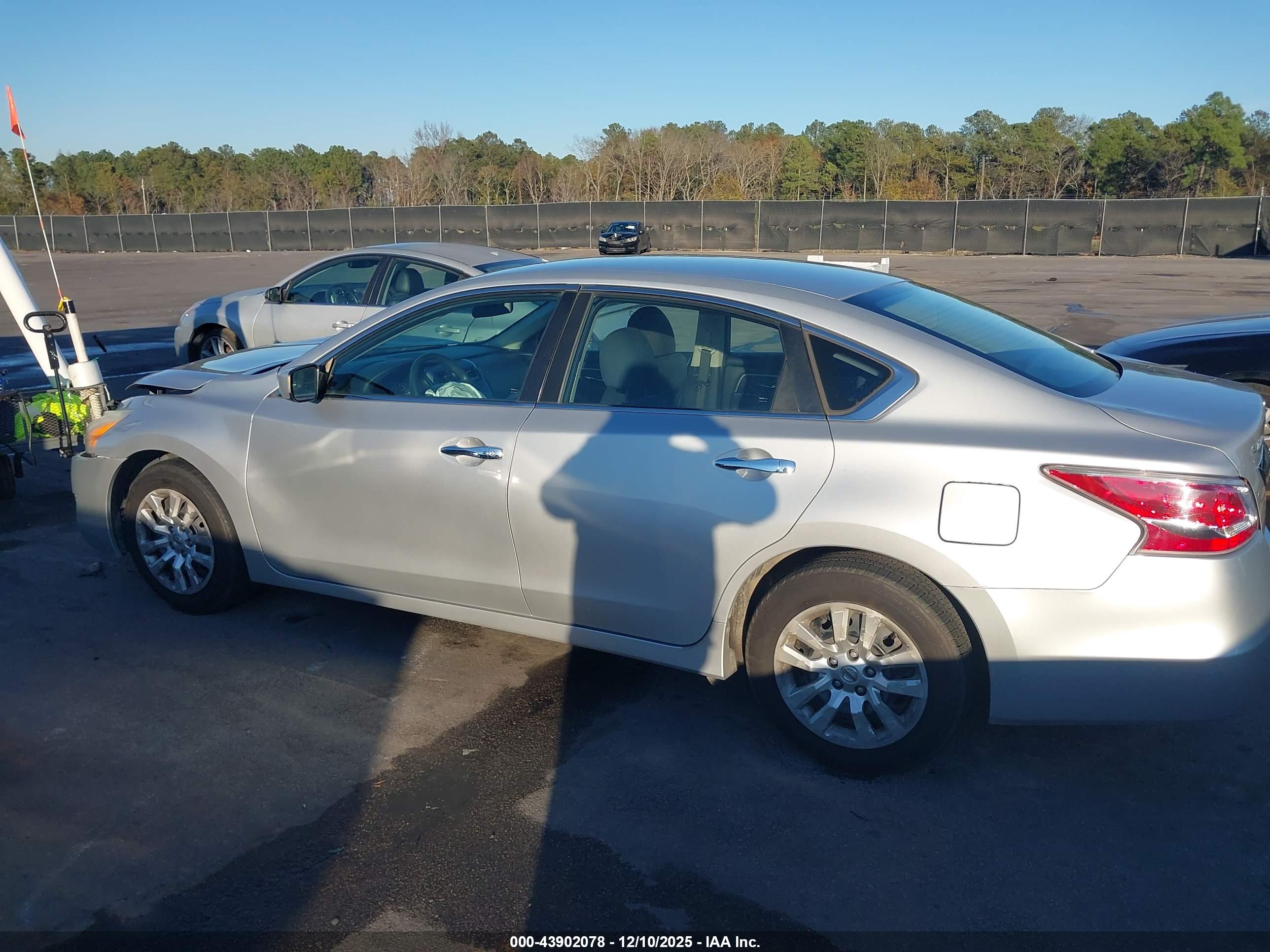 NISSAN ALTIMA image 3