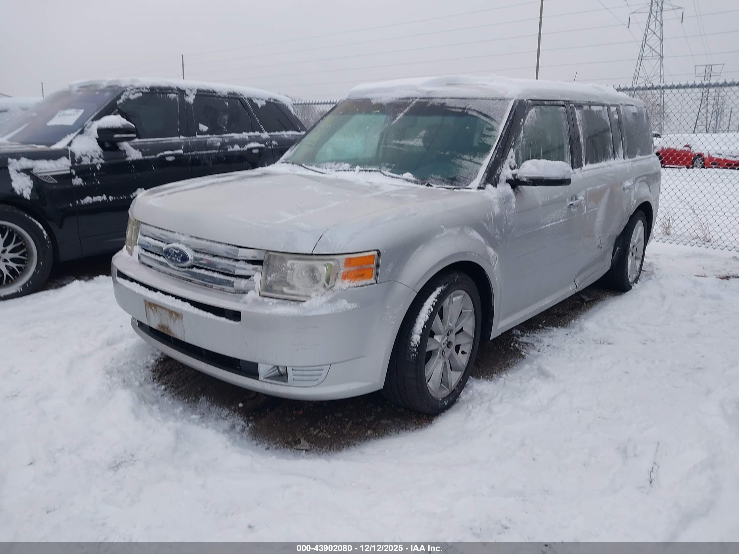 FORD FLEX image 2