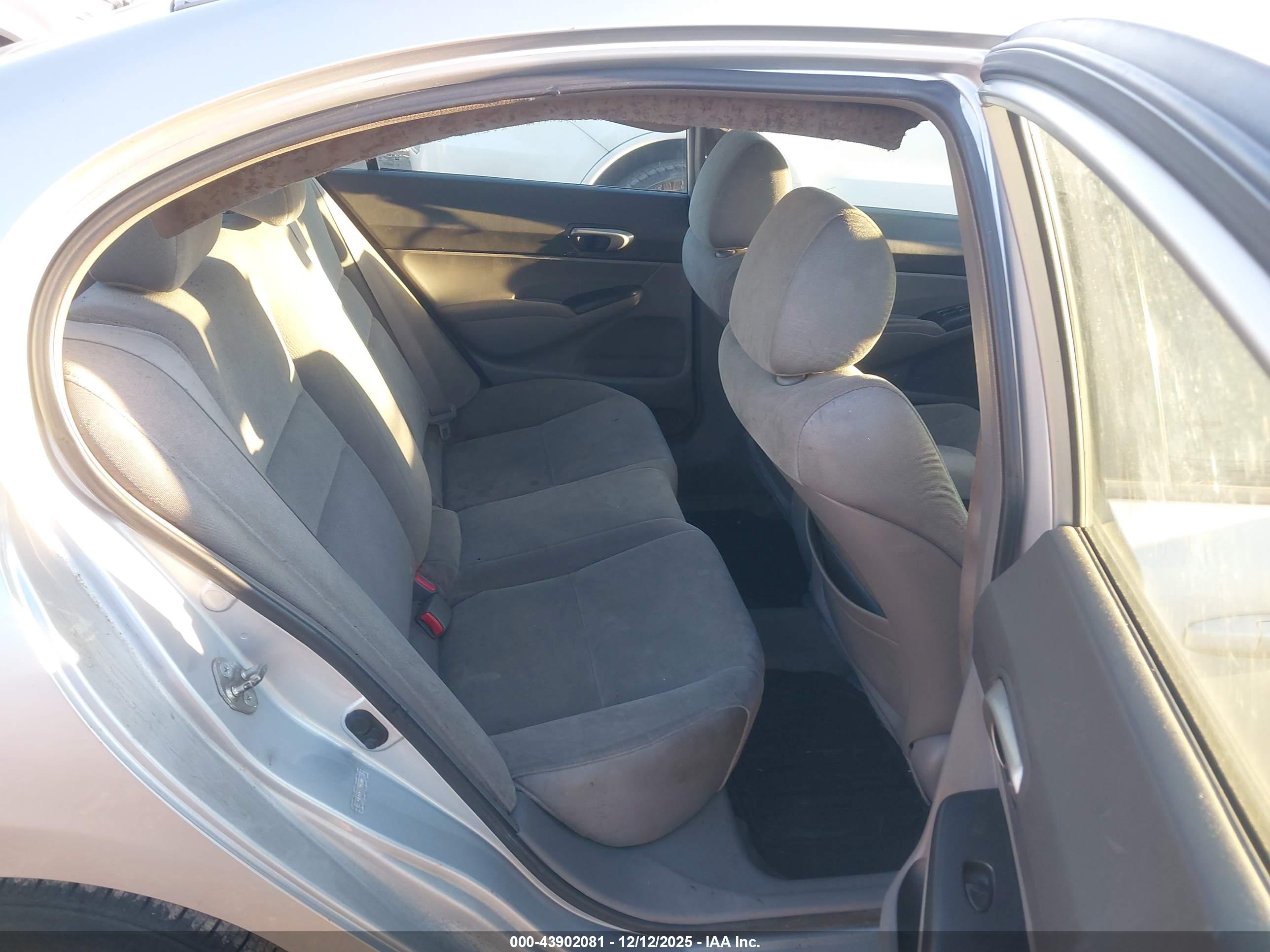 HONDA CIVIC image 8