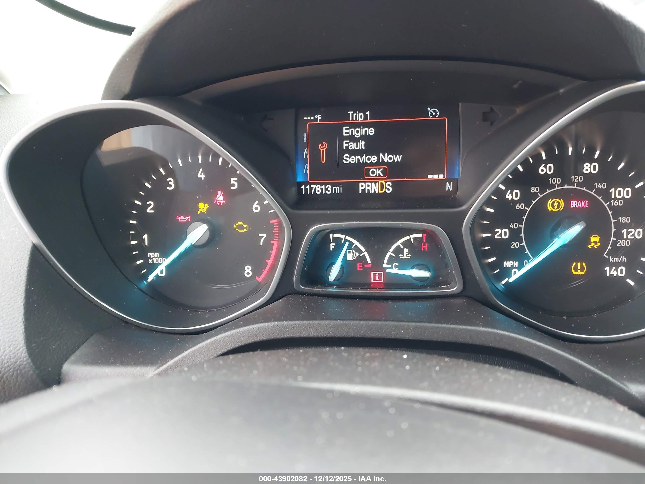 FORD ESCAPE image 7