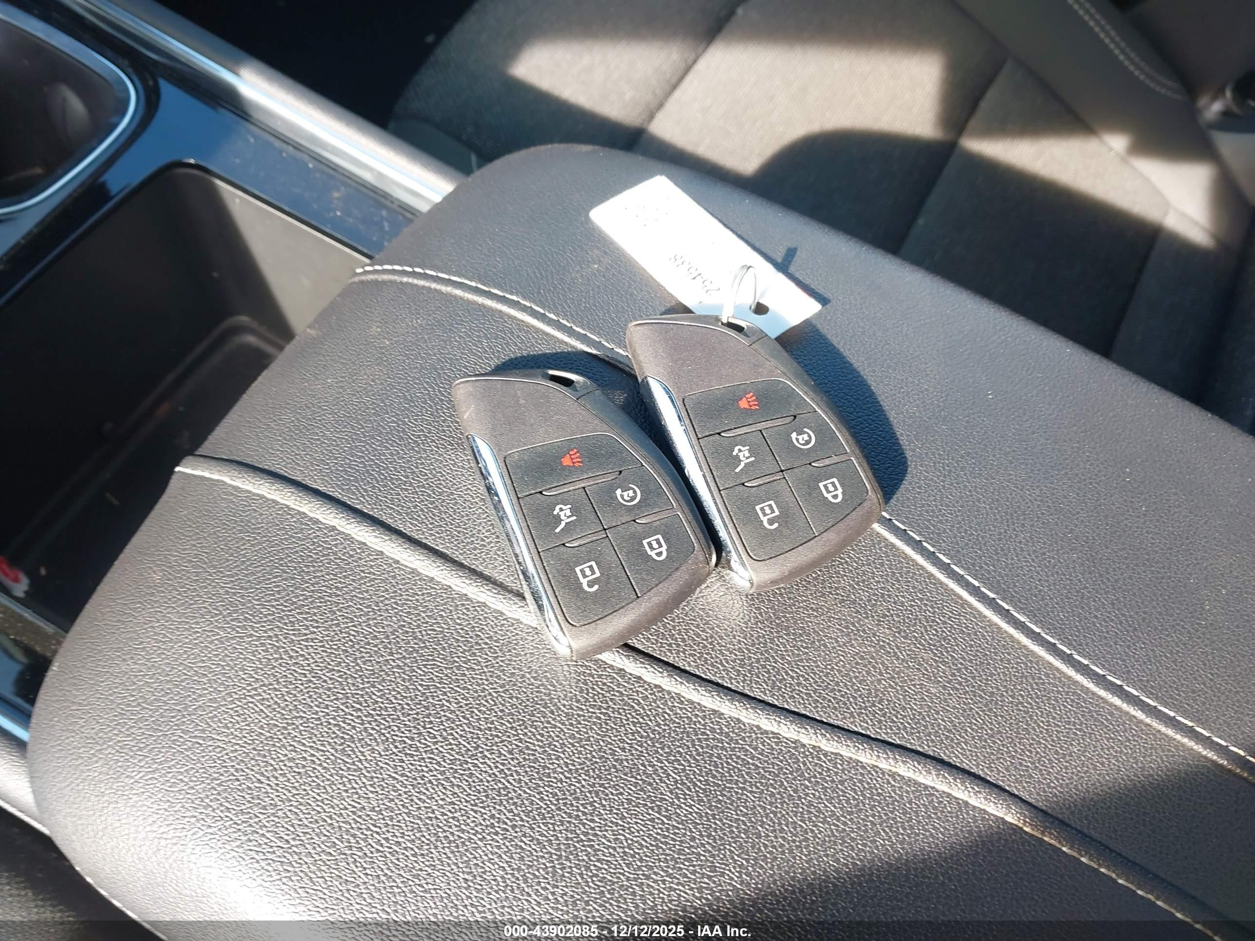 CHEVROLET TRAVERSE image 11