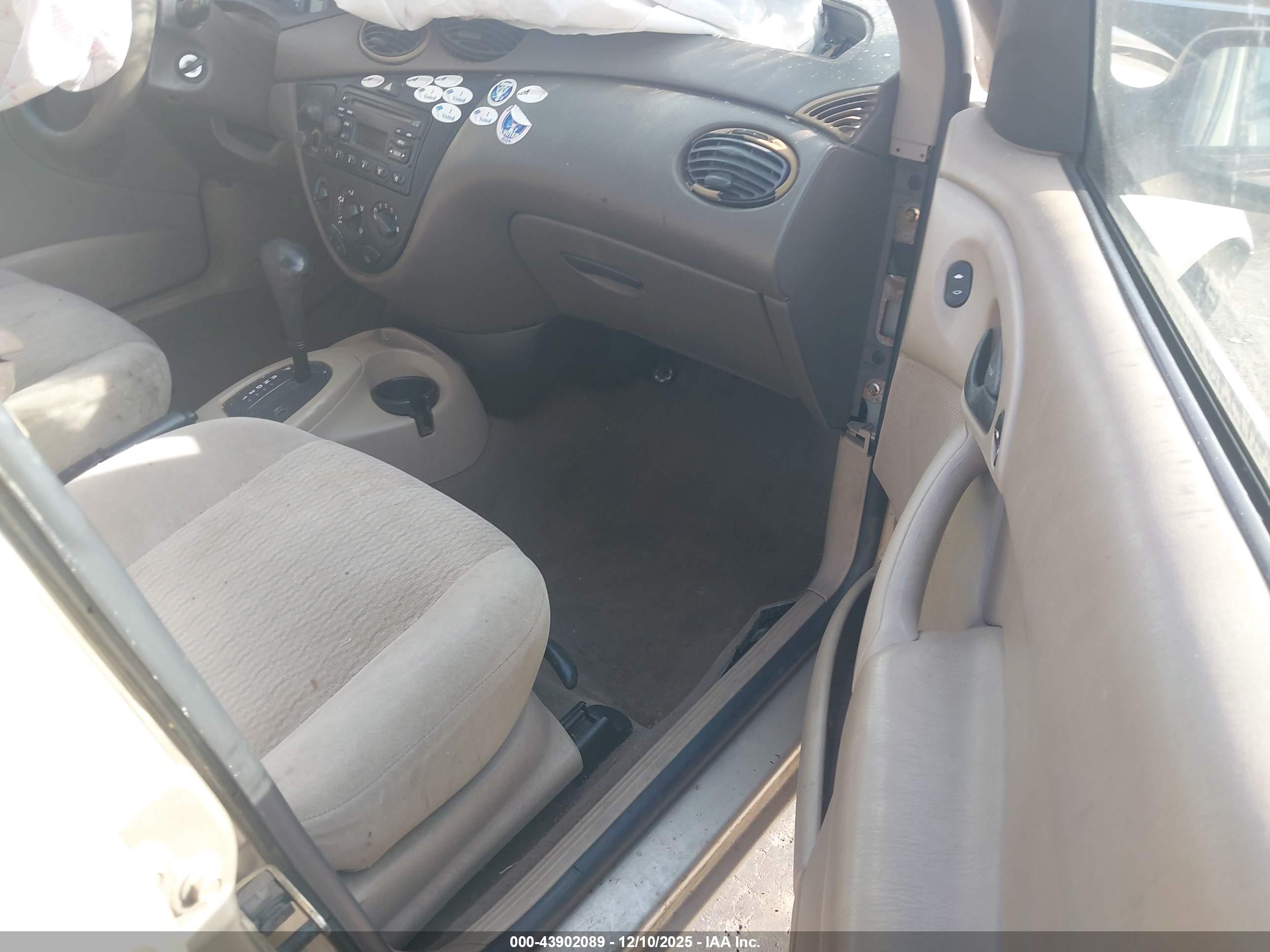 FORD FOCUS image 5